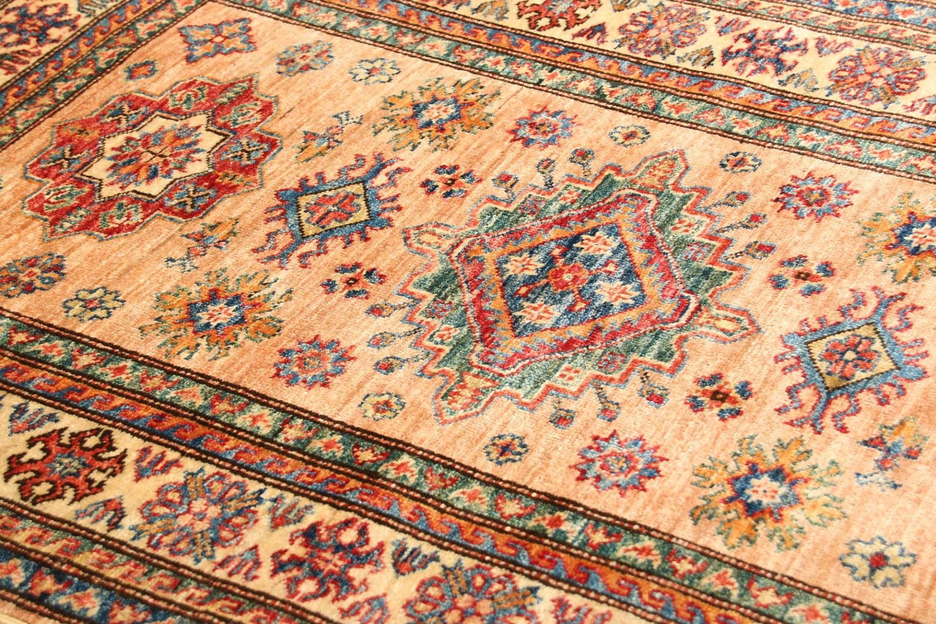 kazak-teppich-98-x-148cm-geometrische-muster-handgeknupft-6 Kazak Pakistani Rug 98 × 148 cm, Wool, hand-knotted