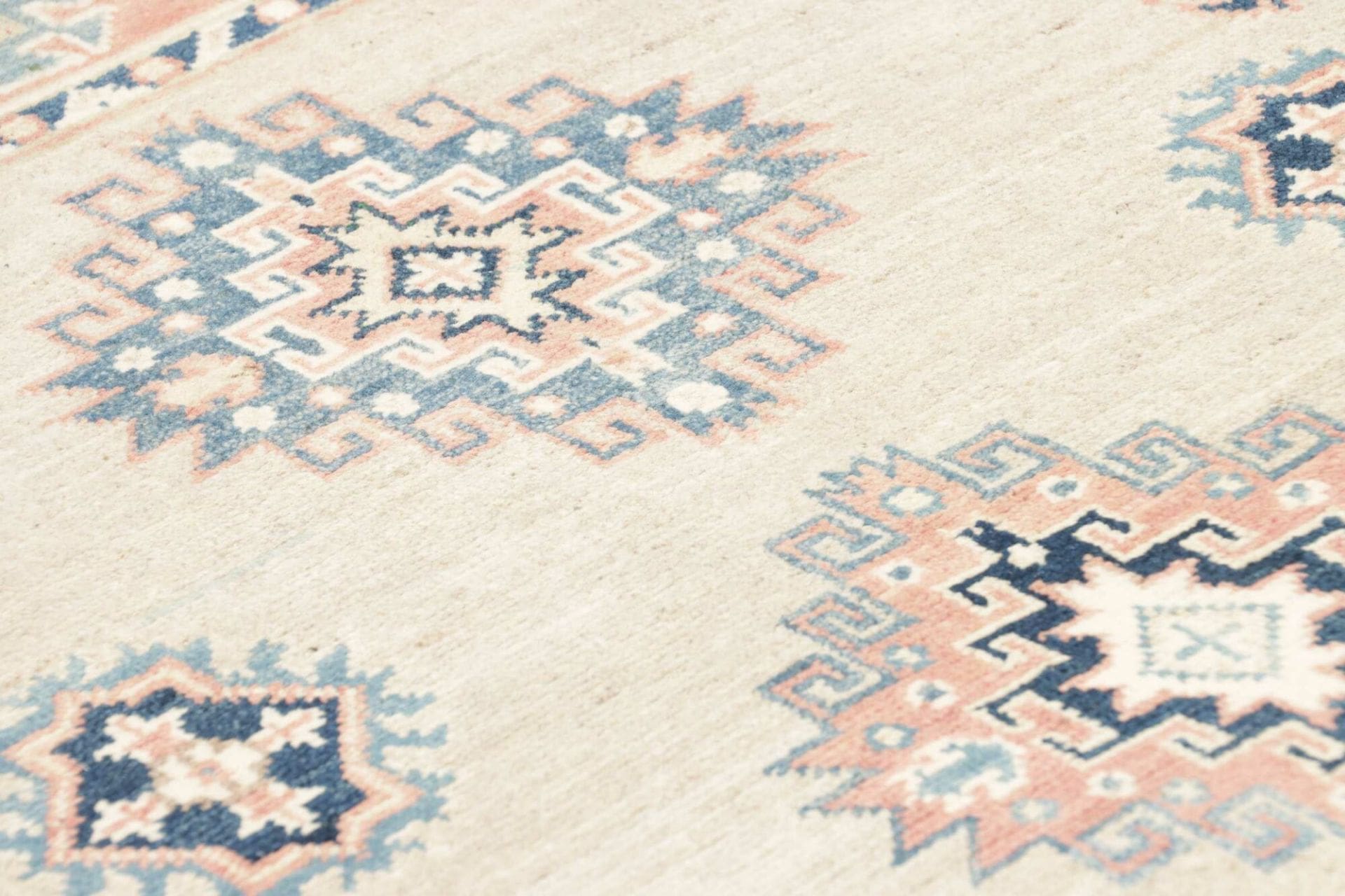 kazak-orientteppich-97x138cm-geometrisches-muster-handgeknupft-7 Kazak Pakistani Rug 97 × 138 cm, Wool, hand-knotted