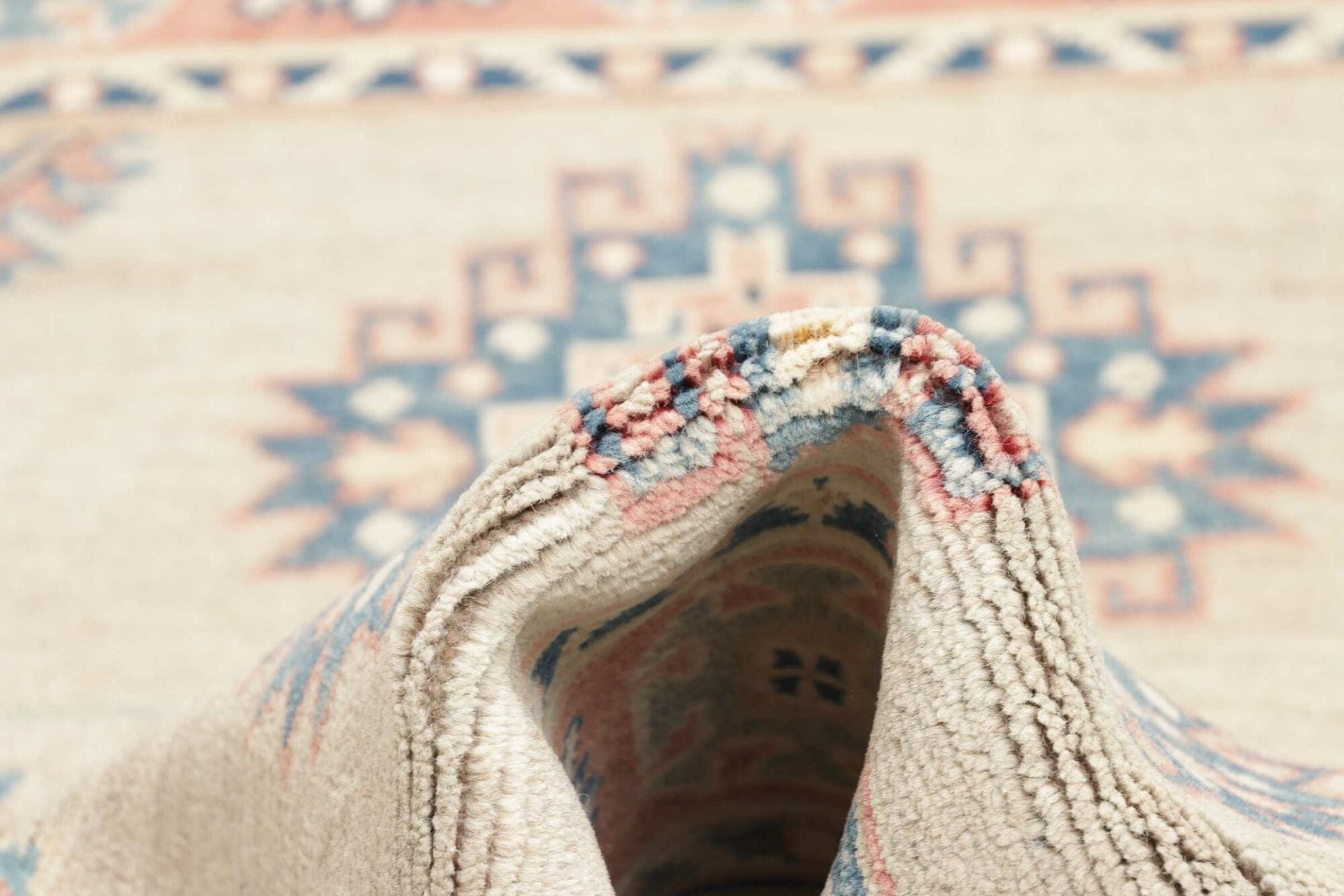 kazak-orientteppich-97x138cm-geometrisches-muster-handgeknupft-8 Kazak Pakistani Rug 97 × 138 cm, Wool, hand-knotted