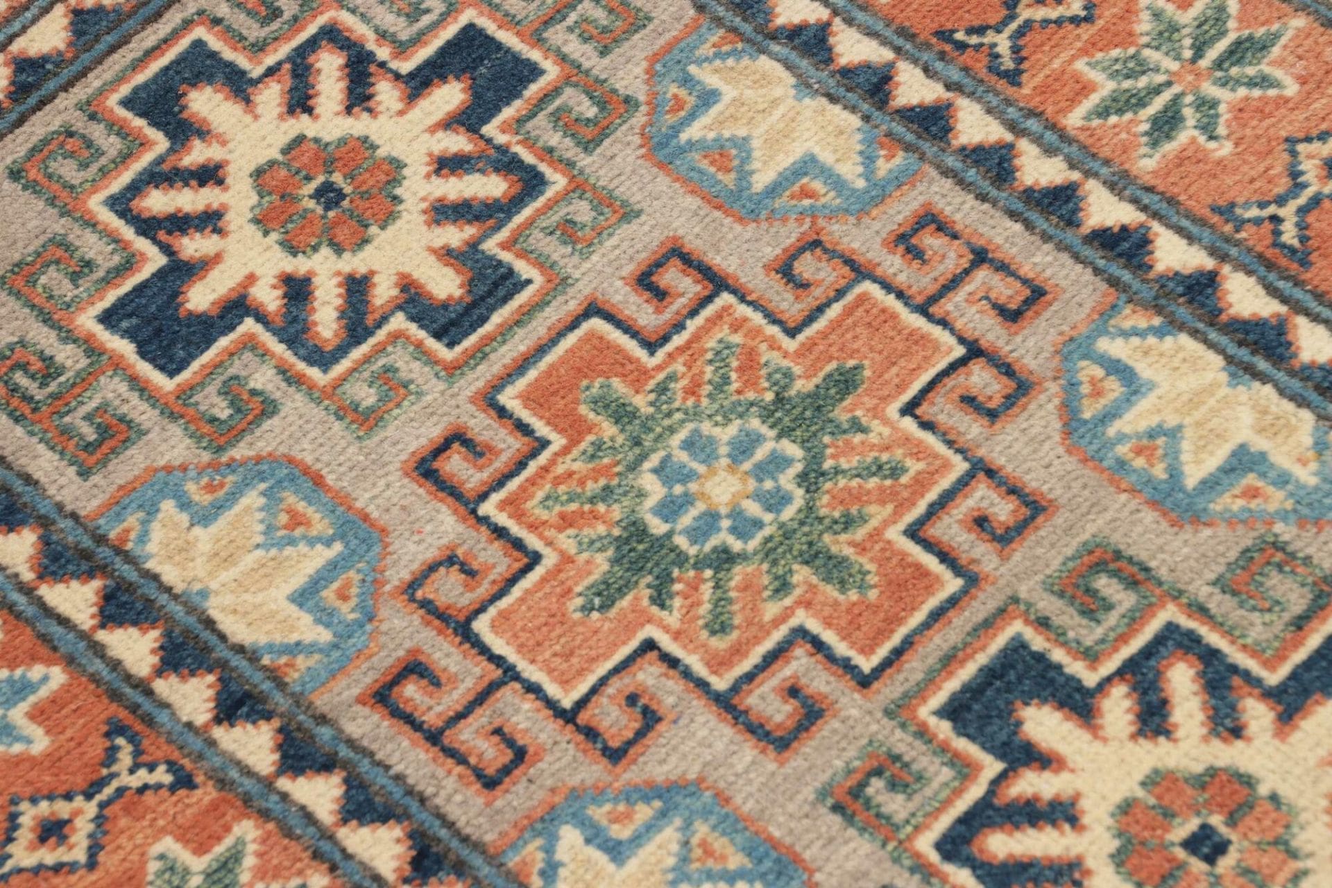 Kazak Pakistani Rug — hand-knotted, 65 × 94 cm, Wool