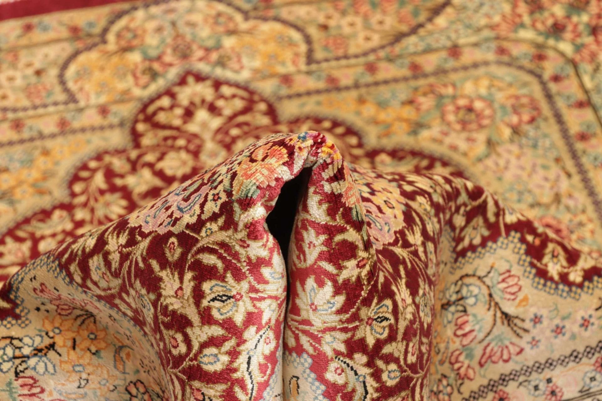 Qom Persian Rug 77 × 118 cm, Silk, hand-knotted