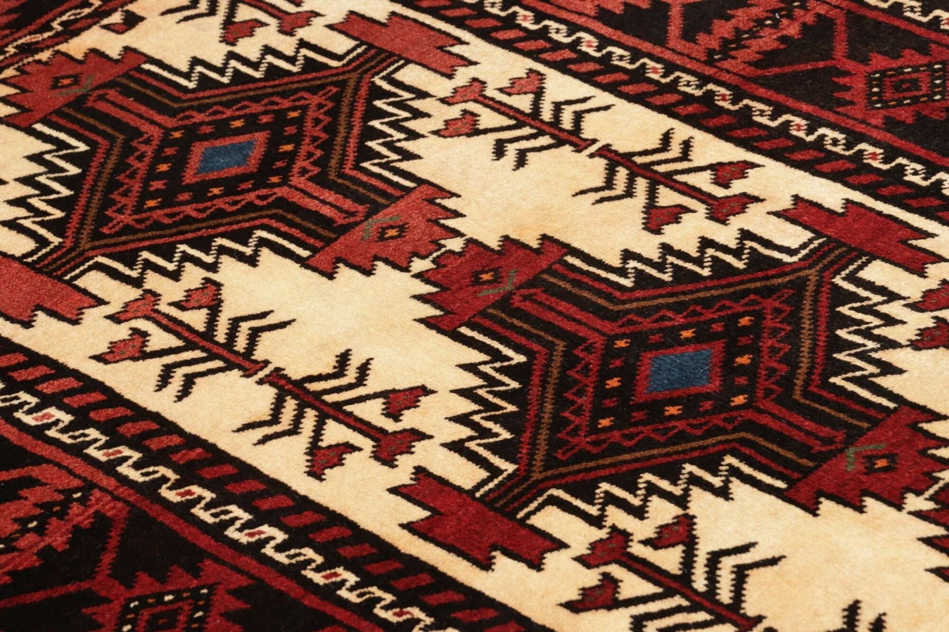 orientteppich-99-x-199cm-handgeknupft-schurwolle-florales-muster-6 Hand-Knotted Wool Persian Rug, 99 × 199 cm