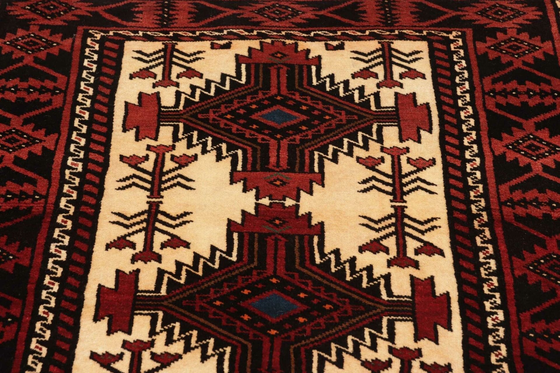 orientteppich-99-x-199cm-handgeknupft-schurwolle-florales-muster-7 Hand-Knotted Wool Persian Rug, 99 × 199 cm