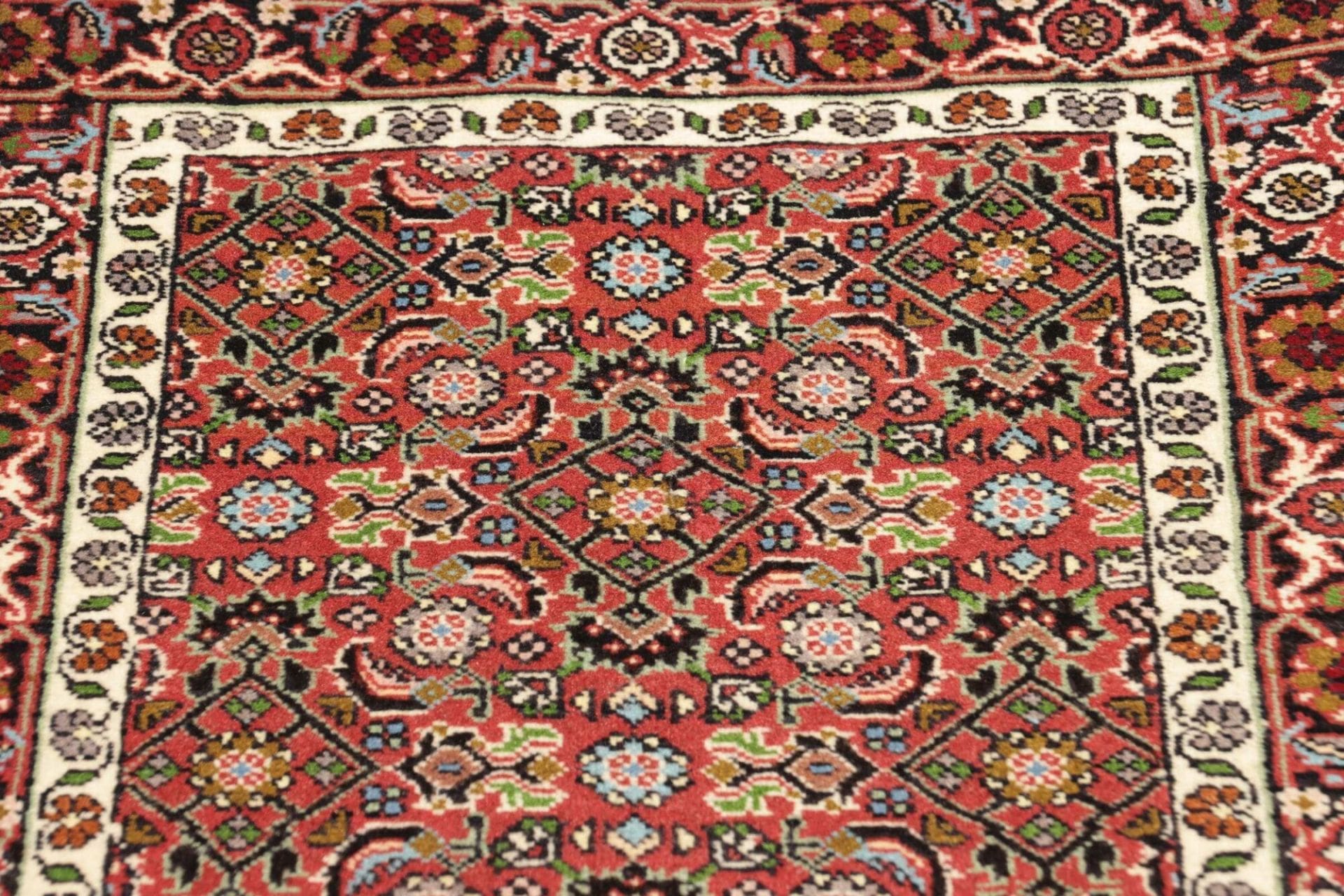 sandjan-67-x-245cm-perserteppich-aus-schurwolle-handgeknupft-7 Hand-Knotted Wool Persian Rug, 67 × 245 cm