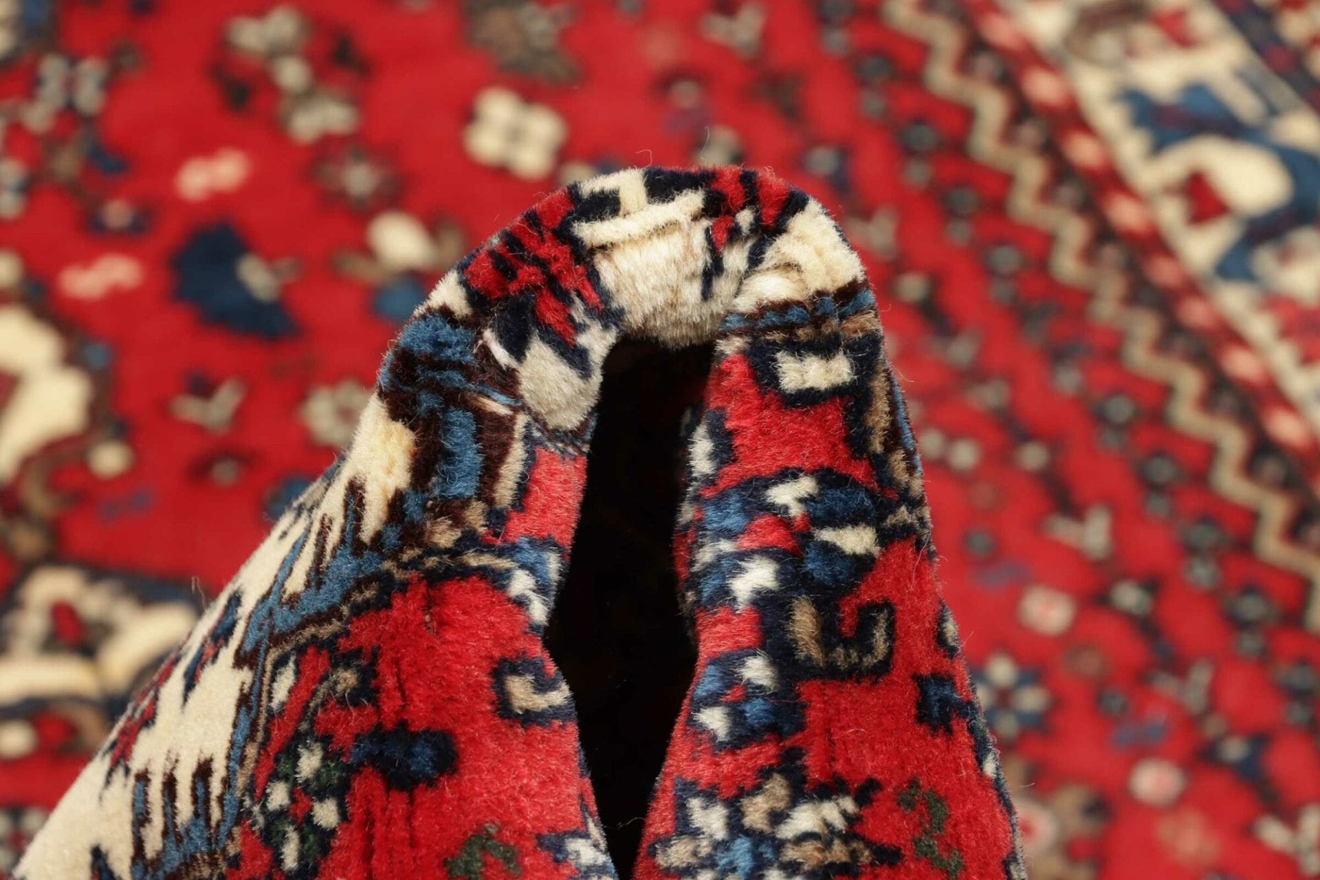 Persian Rug — hand-knotted, 86 × 308 cm, Wool