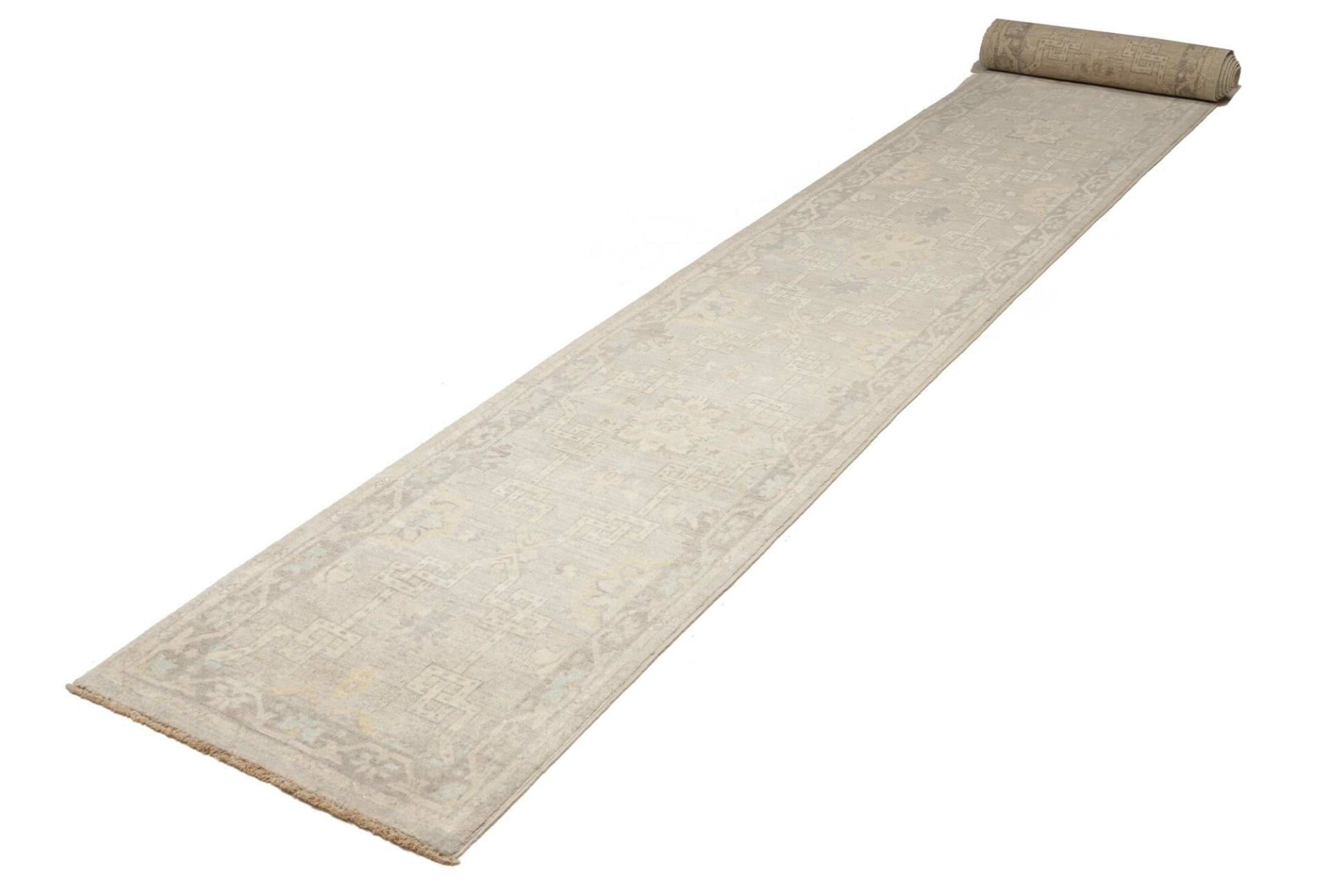 Ziegler Pakistani Rug — hand-knotted, 73 × 586 cm, Wool