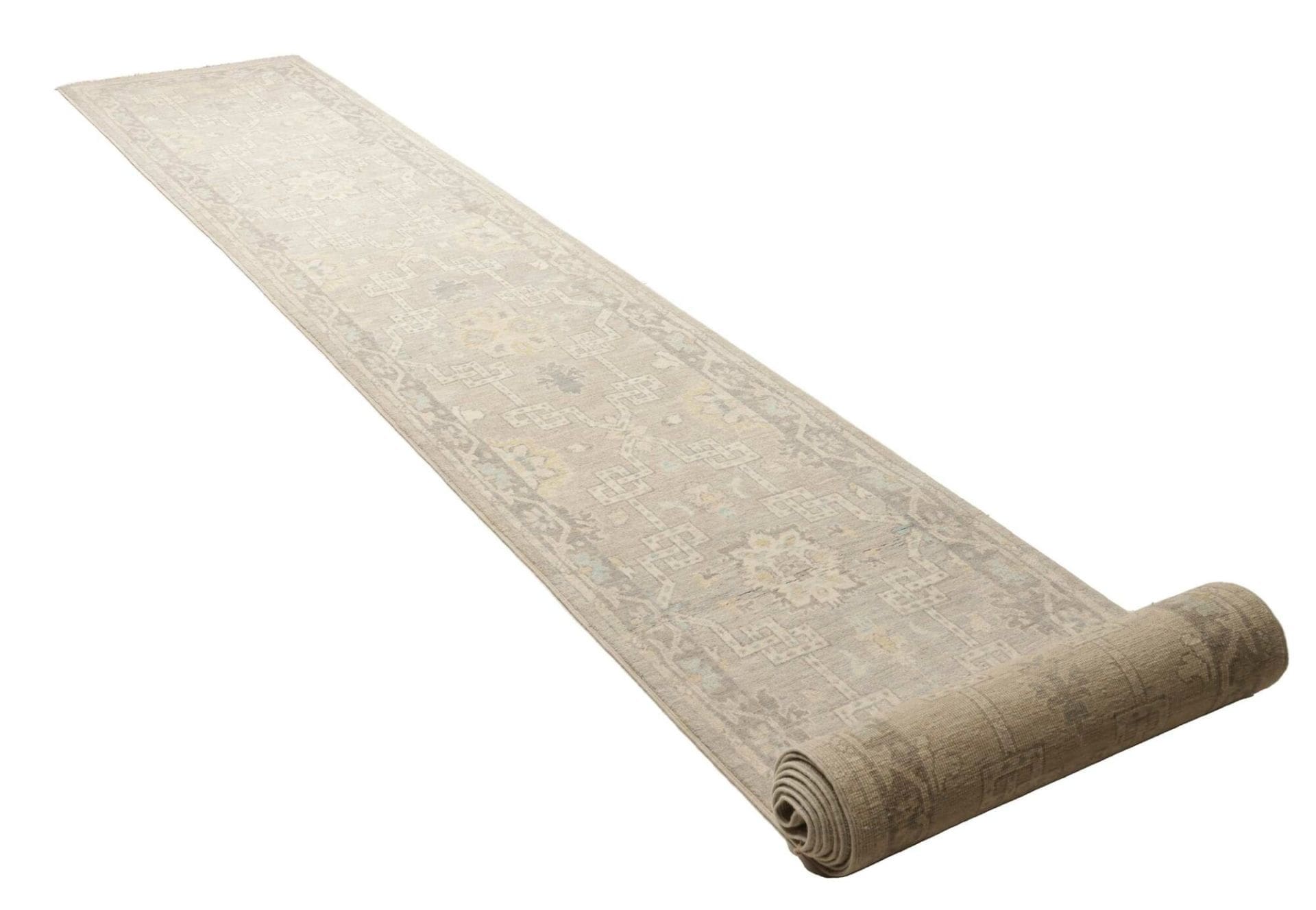 Ziegler Pakistani Rug — hand-knotted, 73 × 586 cm, Wool
