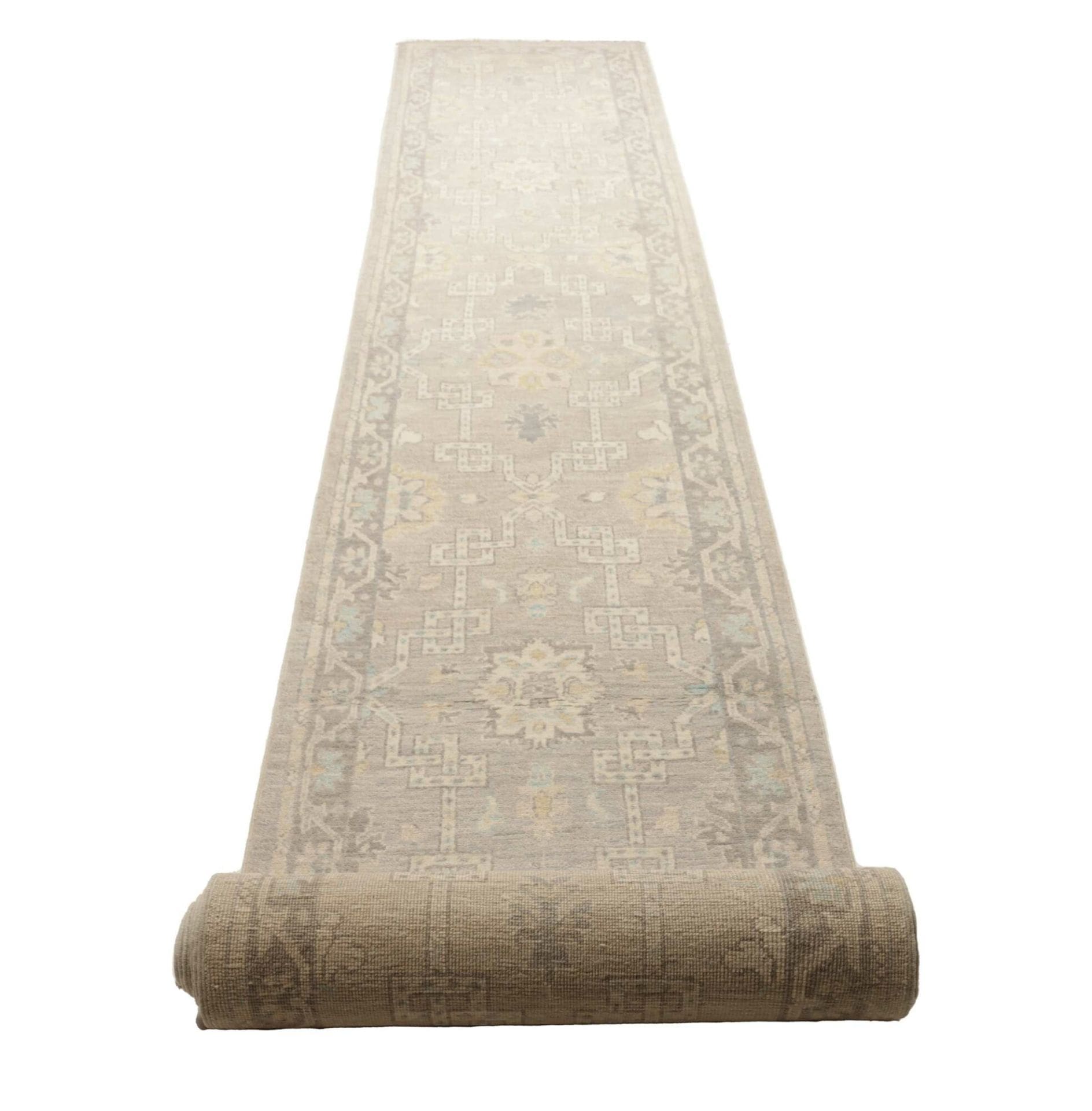 Ziegler Pakistani Rug — hand-knotted, 73 × 586 cm, Wool