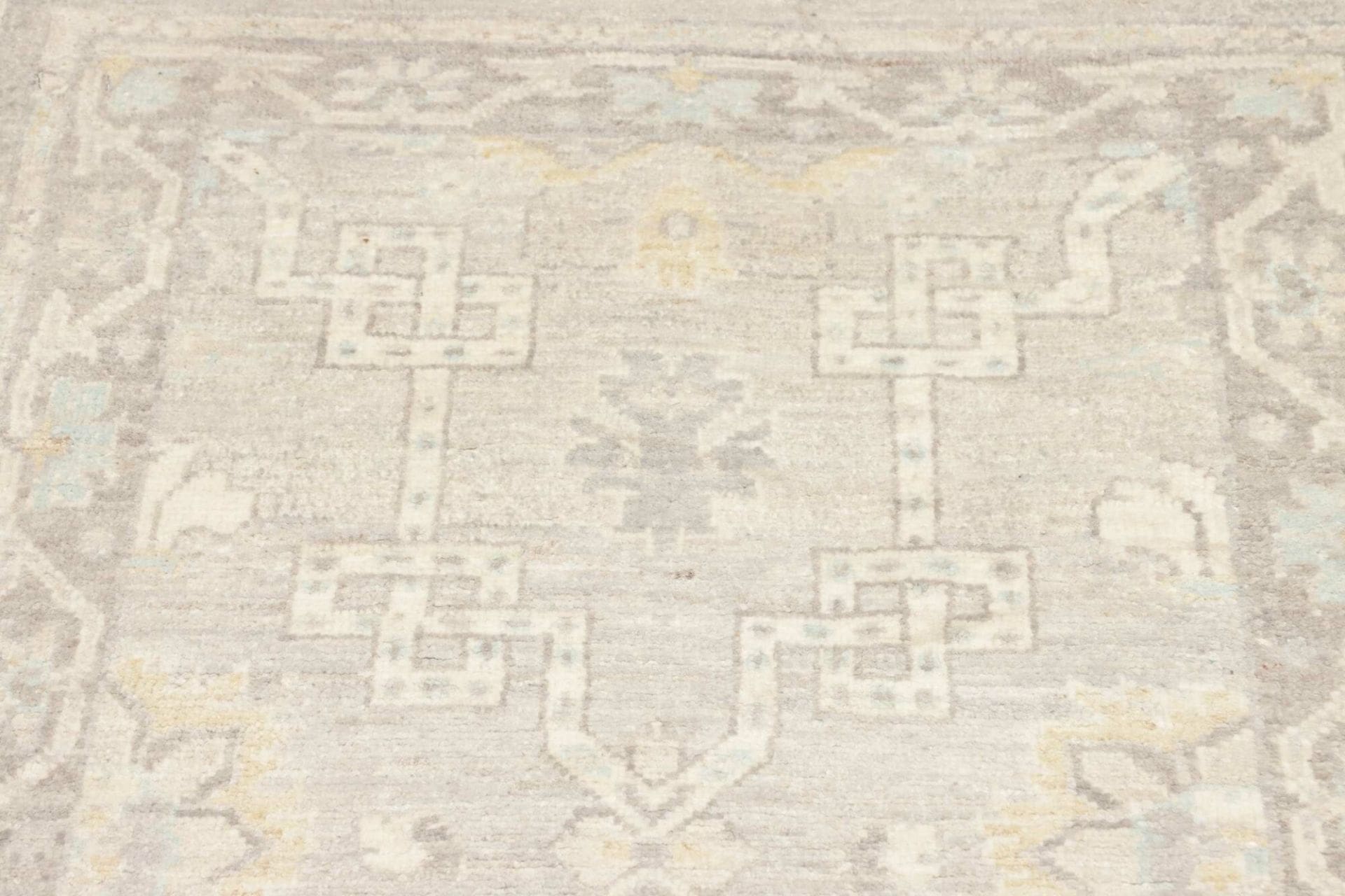 Ziegler Pakistani Rug — hand-knotted, 73 × 586 cm, Wool