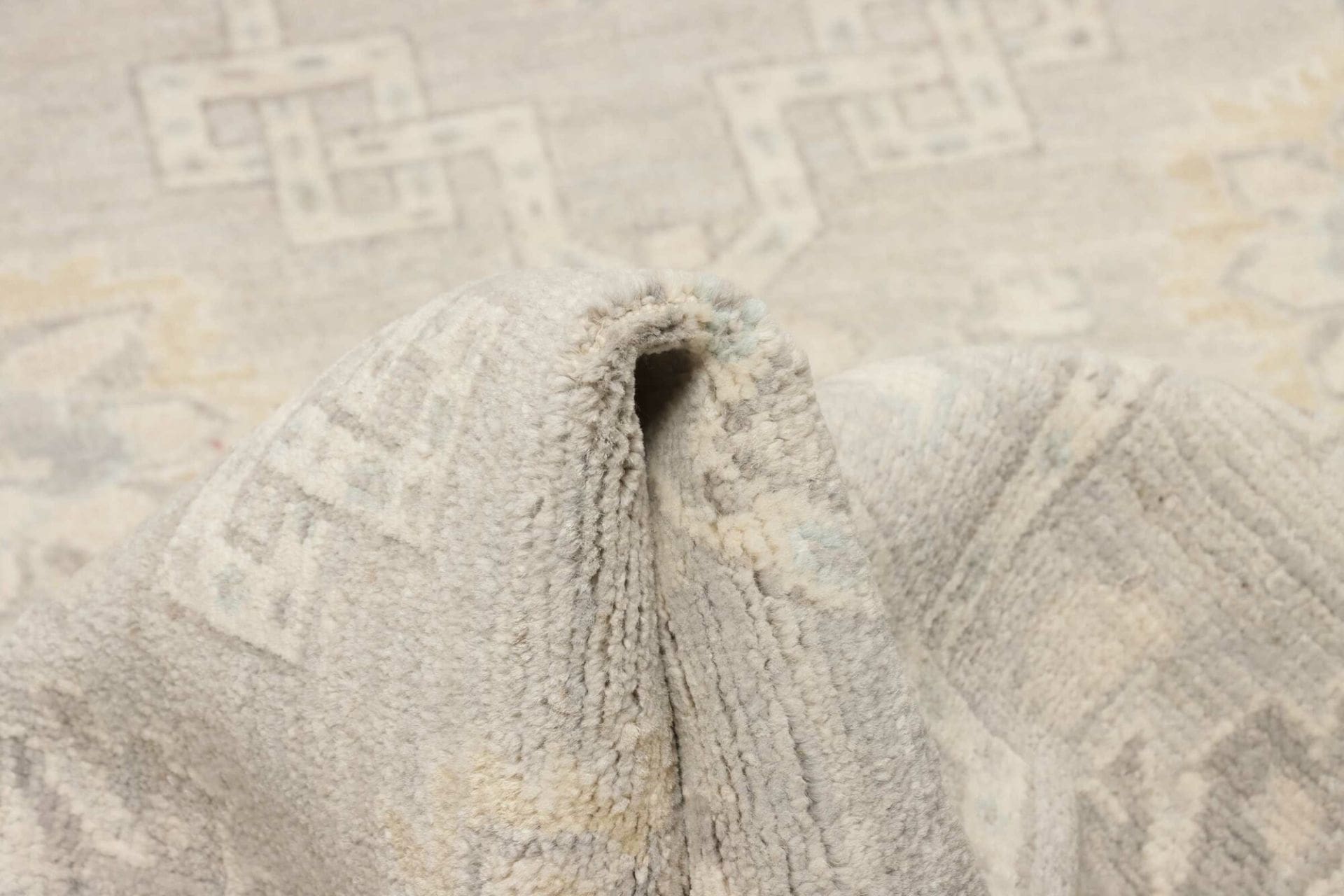 Ziegler Pakistani Rug — hand-knotted, 73 × 586 cm, Wool
