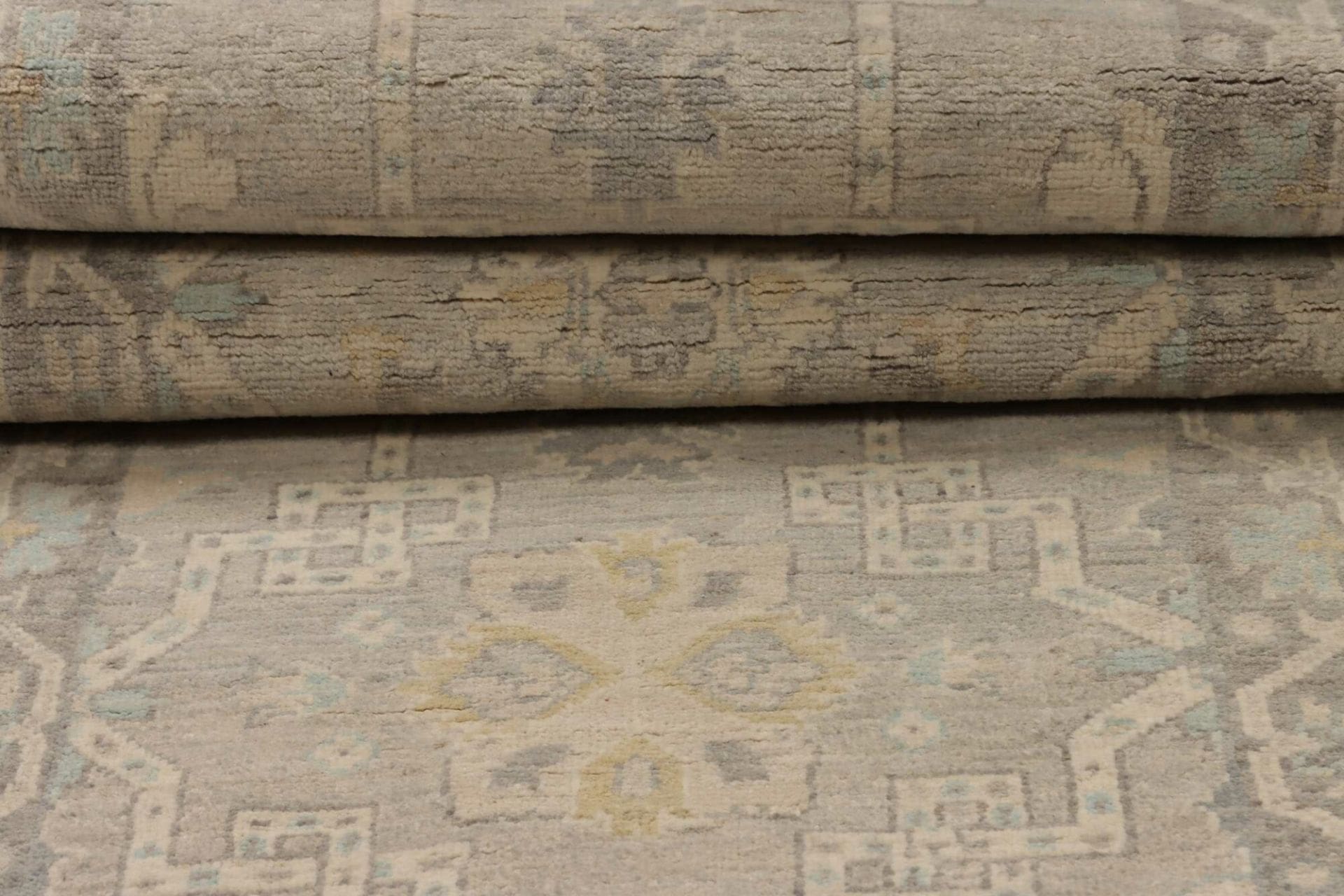 Ziegler Pakistani Rug — hand-knotted, 73 × 586 cm, Wool