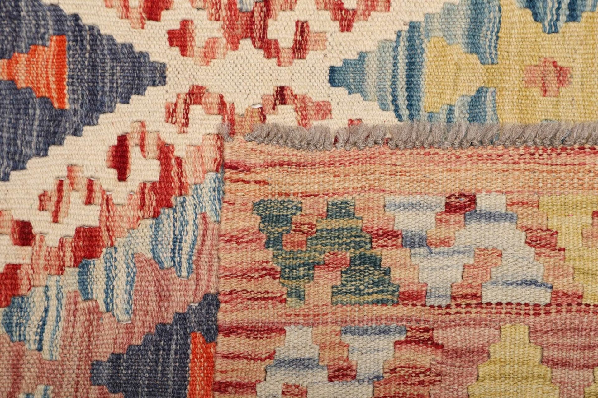 Hand-Woven Wool Kilim Pakistani Rug, 103 × 208 cm
