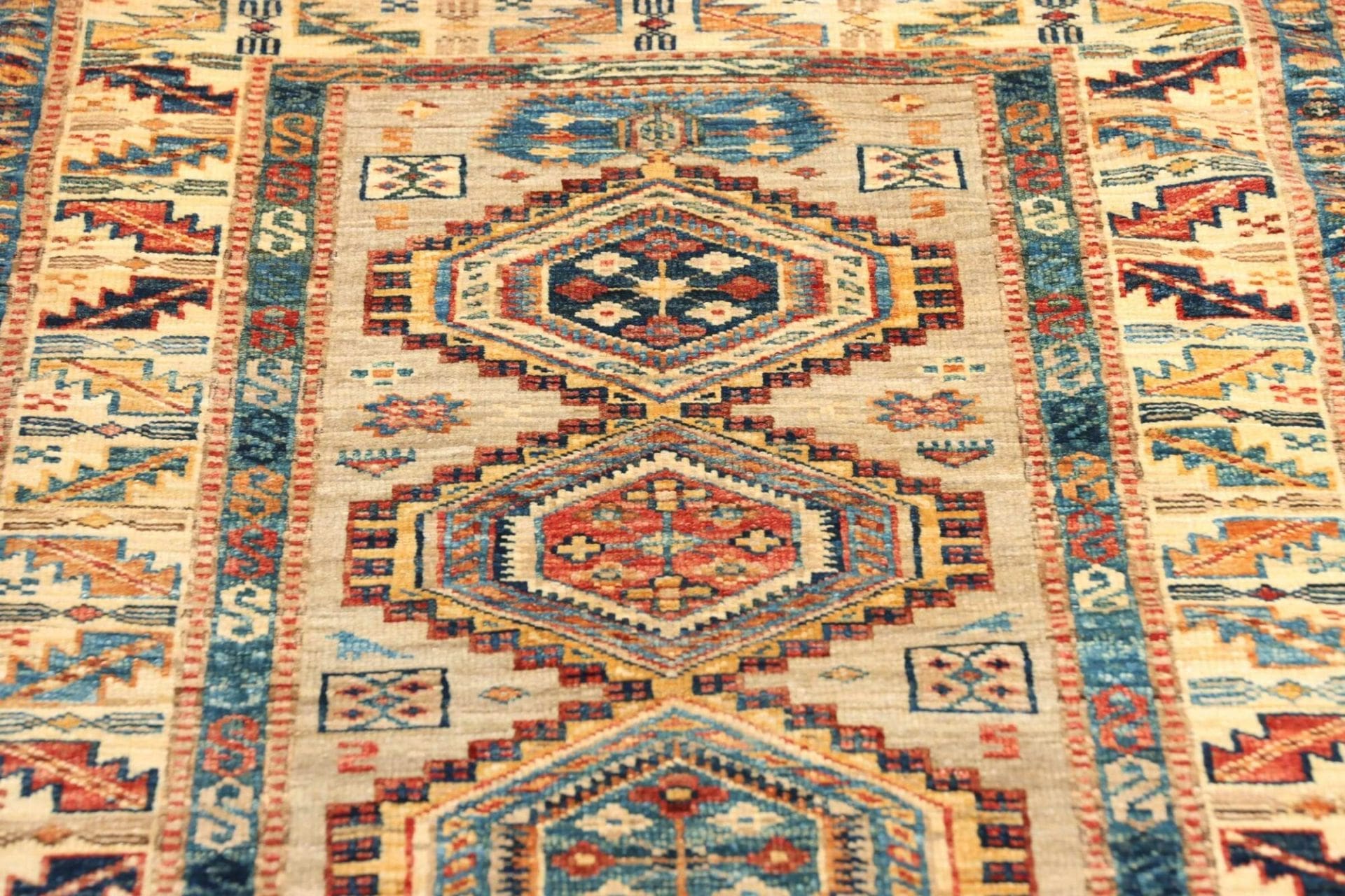 kazak-teppich-78-x-252cm-geometrisches-muster-handgeknupft-7 Kazak Pakistani Rug — hand-knotted, 78 × 252 cm, Wool