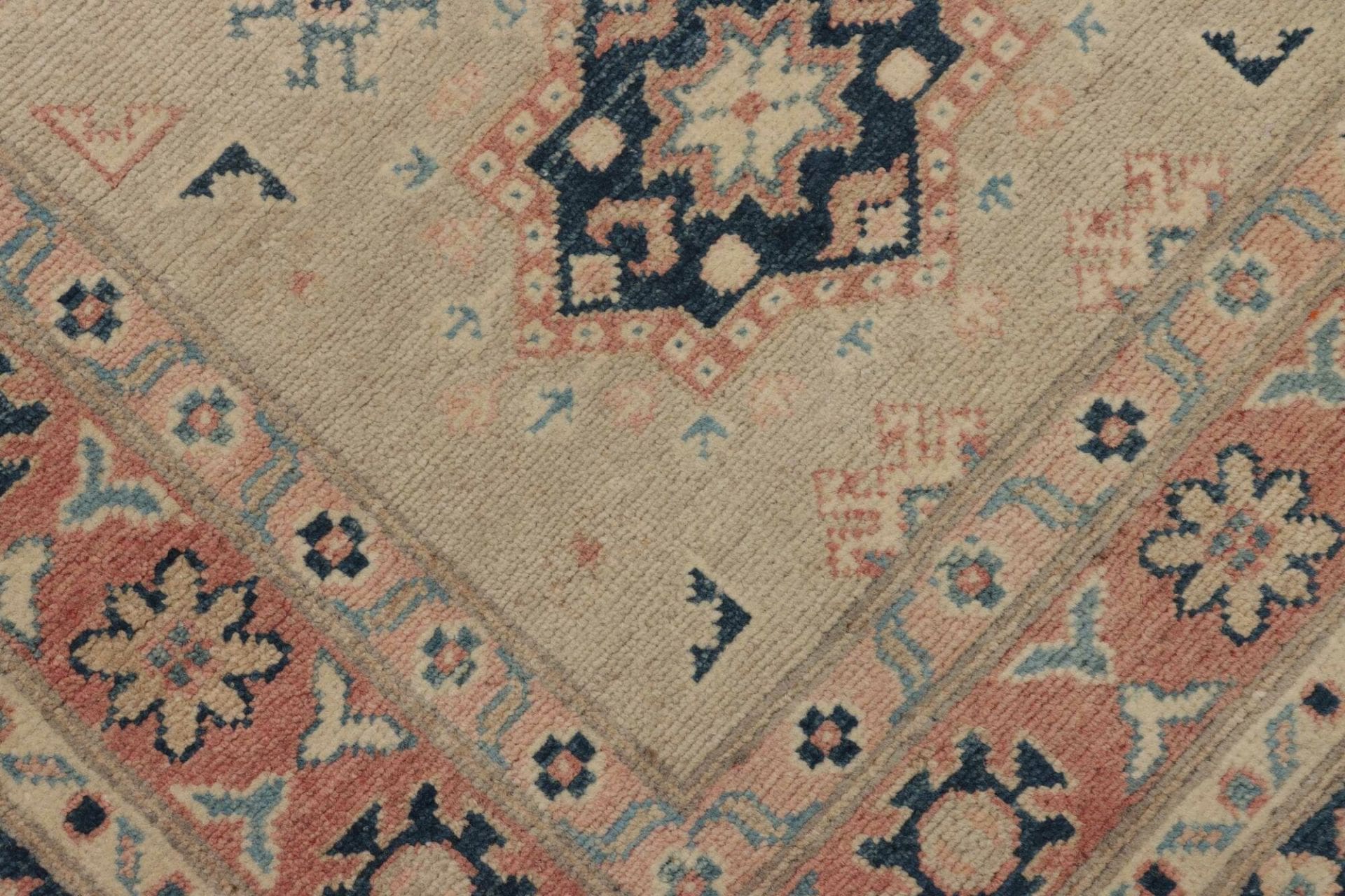 kazak-orientteppich-87-x-245-cm-handgeknupft-schurwolle-raritat-5 Kazak Pakistani Rug 87 × 245 cm, Wool, hand-knotted