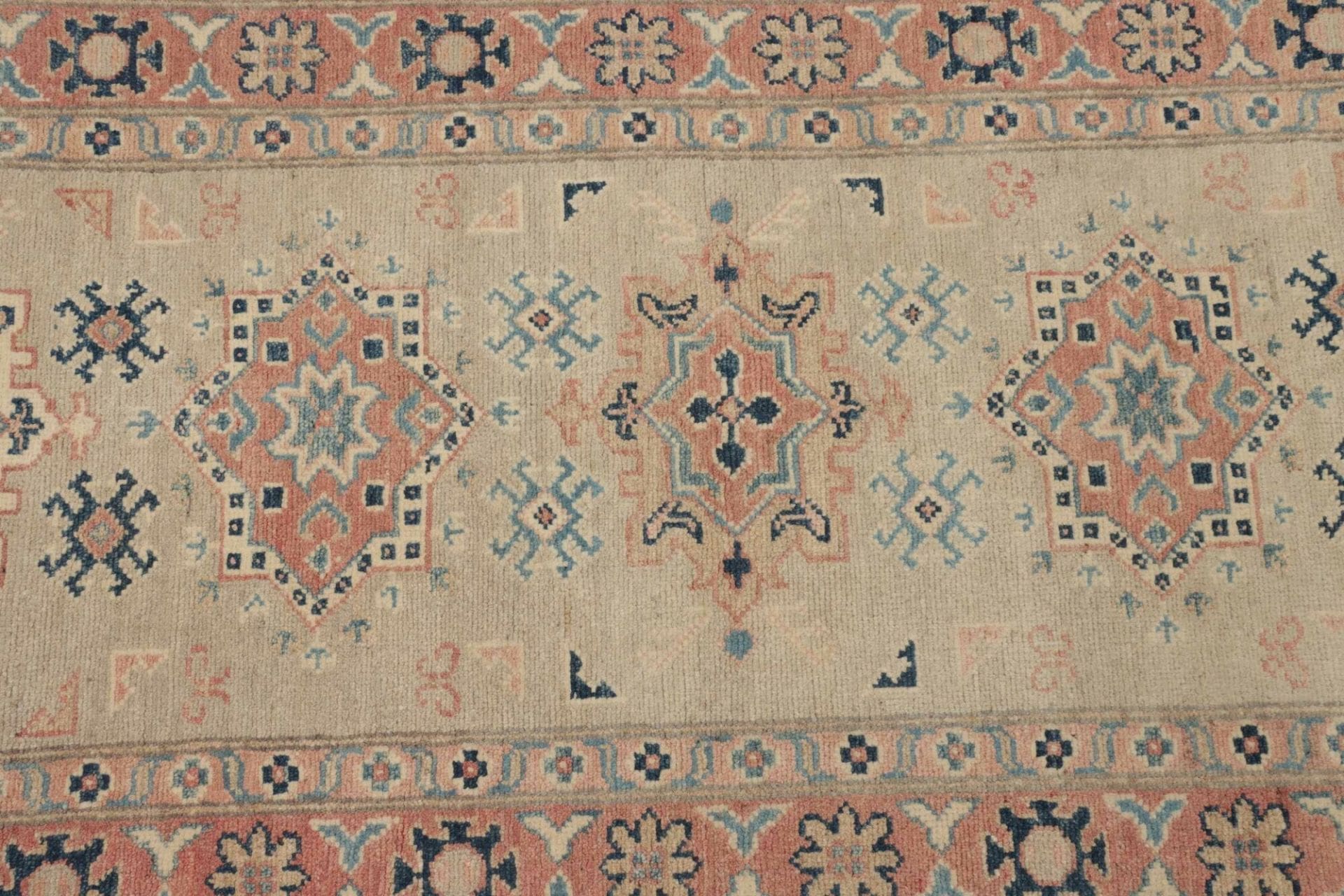 kazak-orientteppich-87-x-245-cm-handgeknupft-schurwolle-raritat-6 Kazak Pakistani Rug 87 × 245 cm, Wool, hand-knotted