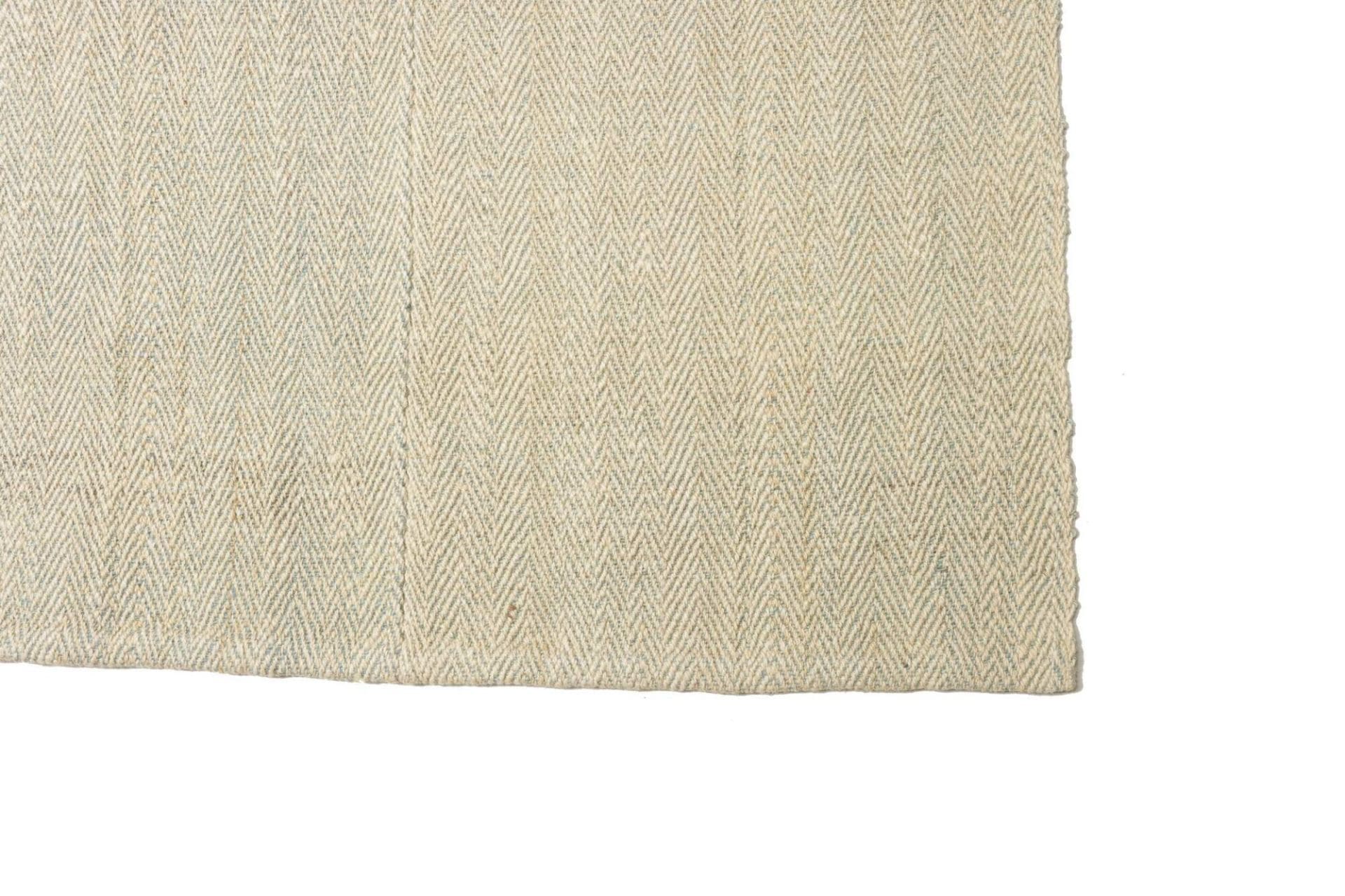 Kilim Persian Rug — hand-woven, 261 × 304 cm, Wool