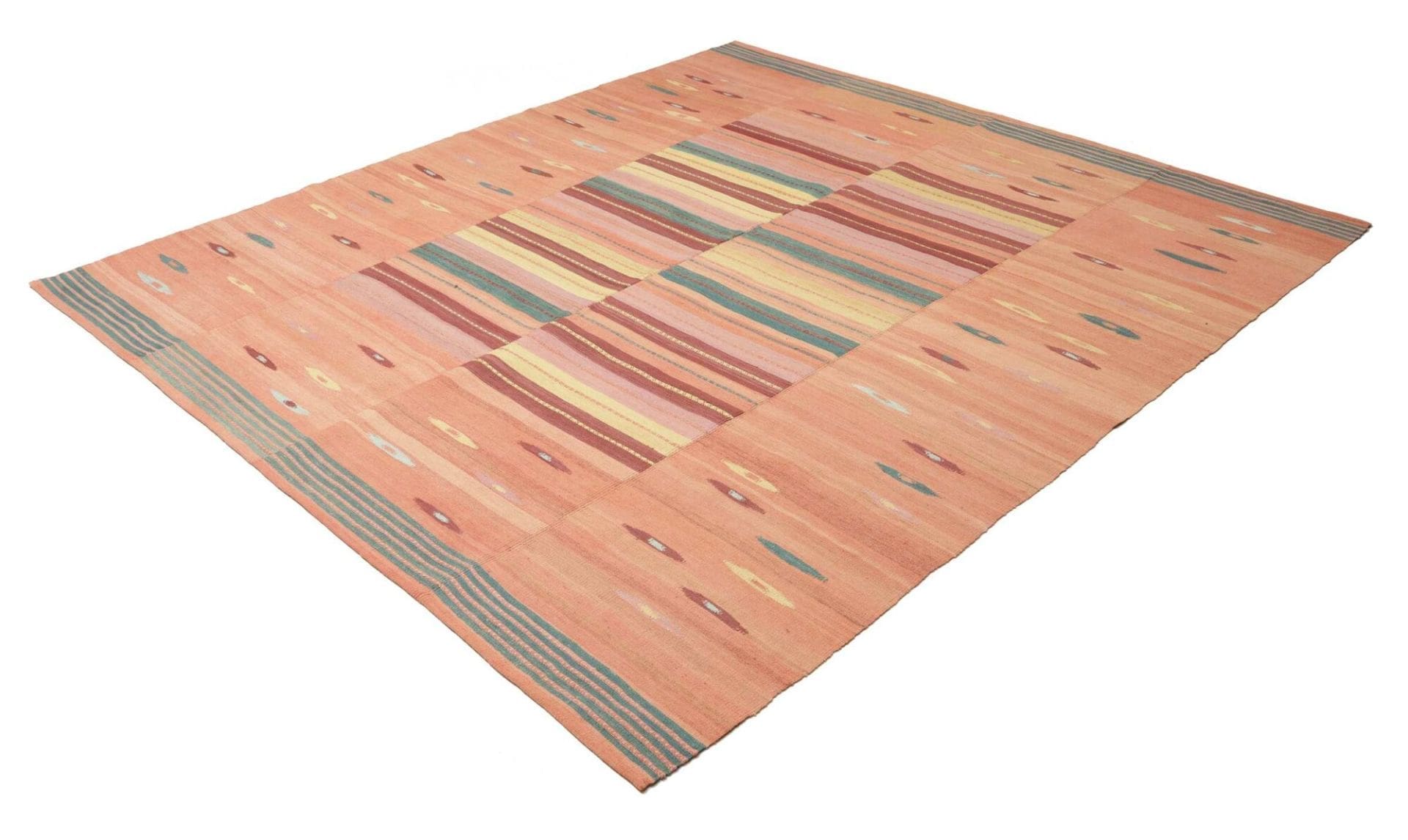 Hand-Woven Wool Kilim Persian Rug, 221 × 239 cm