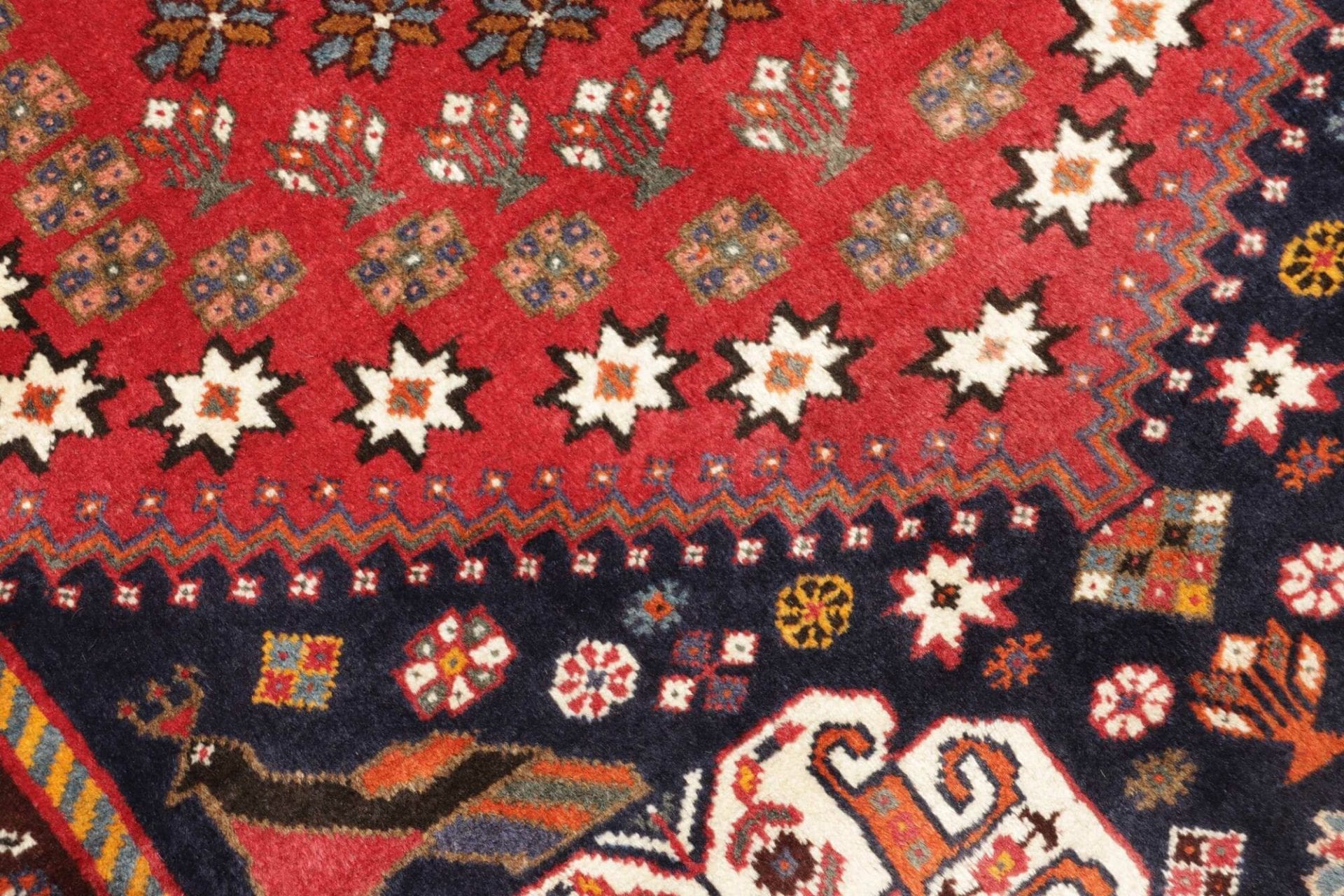 Hand-Knotted Wool Qashqai Persian Rug, 121 × 202 cm