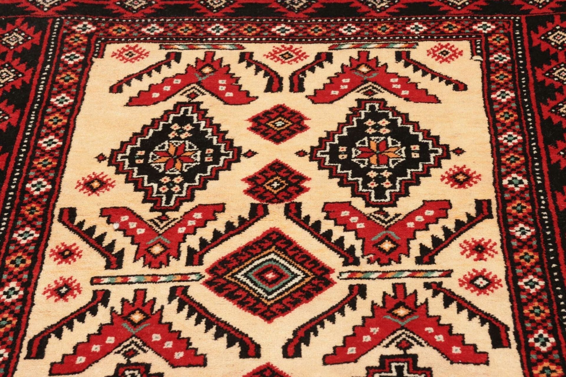 perserteppich-113-x-200cm-handgeknupft-schurwolle-florales-muster-7 Hand-Knotted Wool Persian Rug, 113 × 200 cm