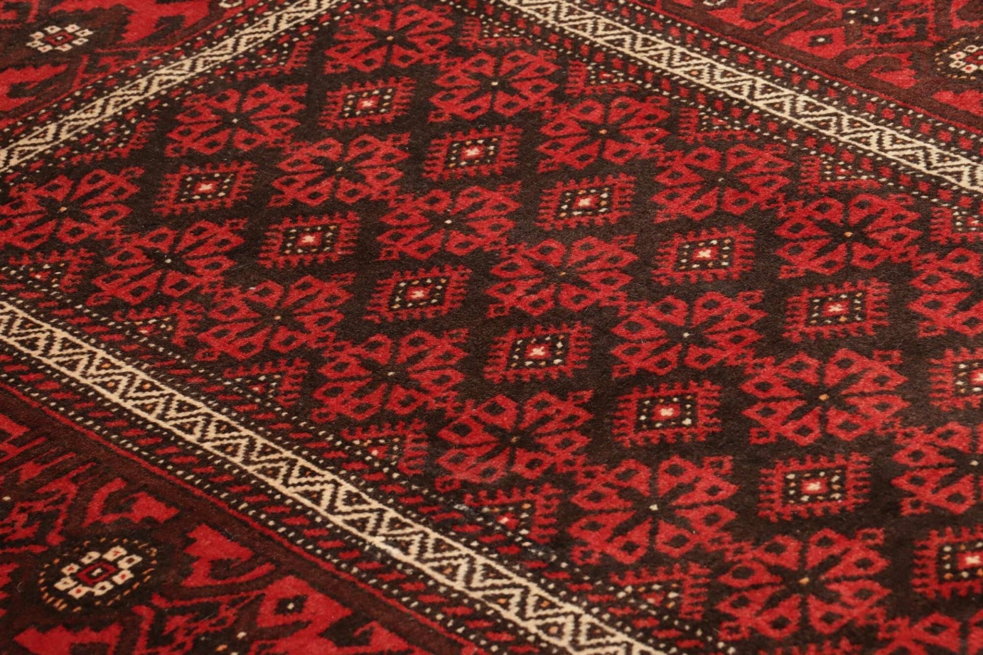 Nain Persian Rug 112 × 211 cm, Wool, hand-knotted
