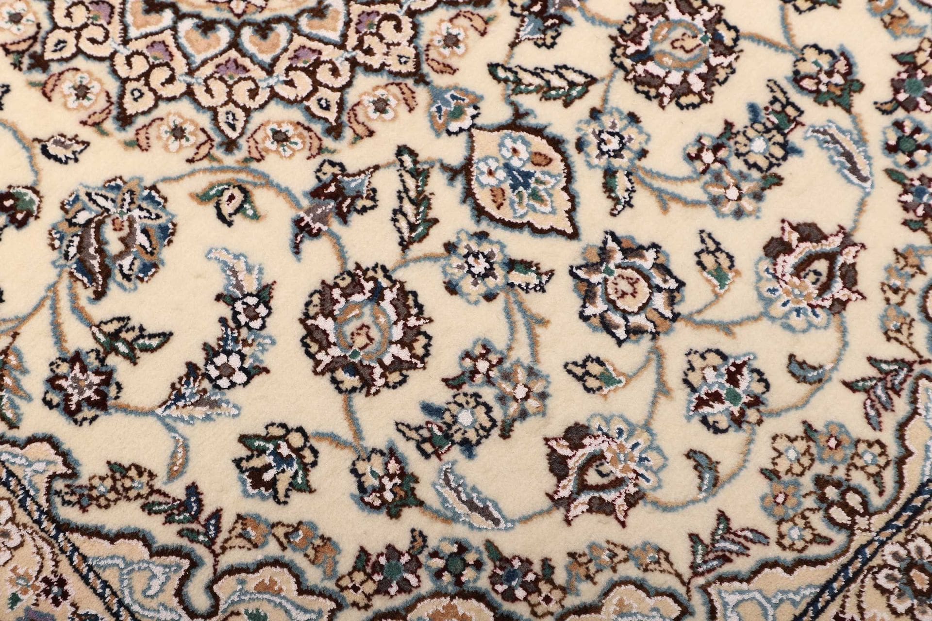 nain-teppich-83-x-119cm-florales-muster-handgeknupft-perserteppich-5 Nain Persian Rug 83 × 119 cm, Wool, hand-knotted