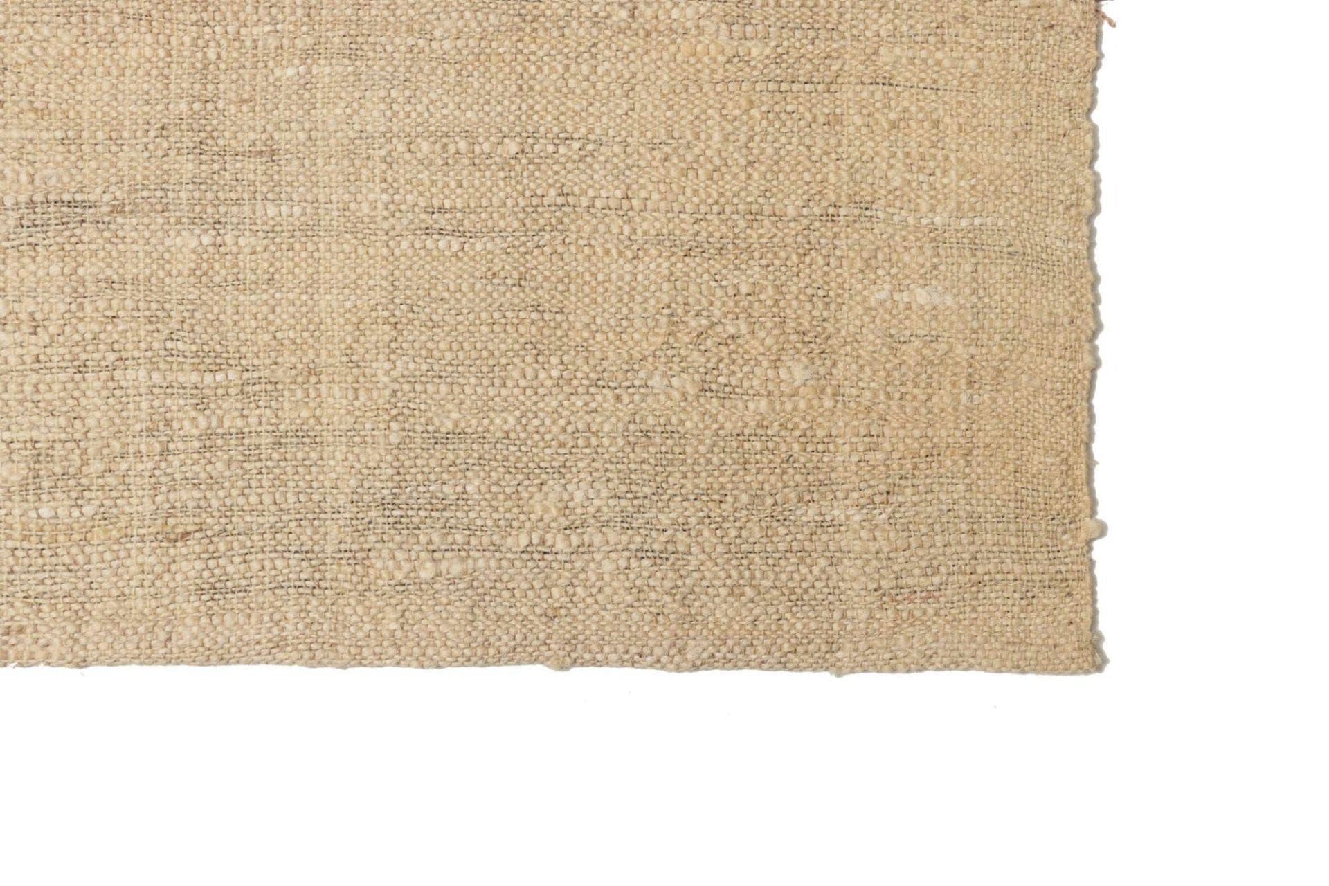 Hand-Woven Wool Kilim Persian Rug, 203 × 266 cm