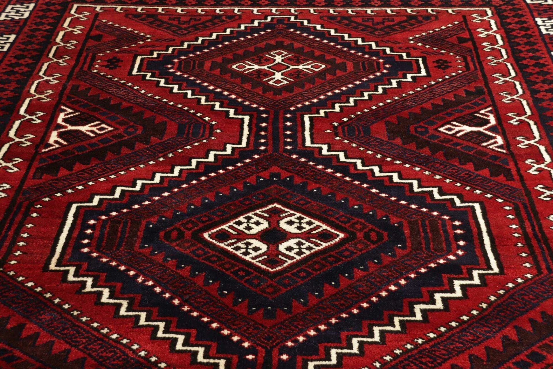 Loribaft Persian Rug 228 × 305 cm, Wool, hand-knotted