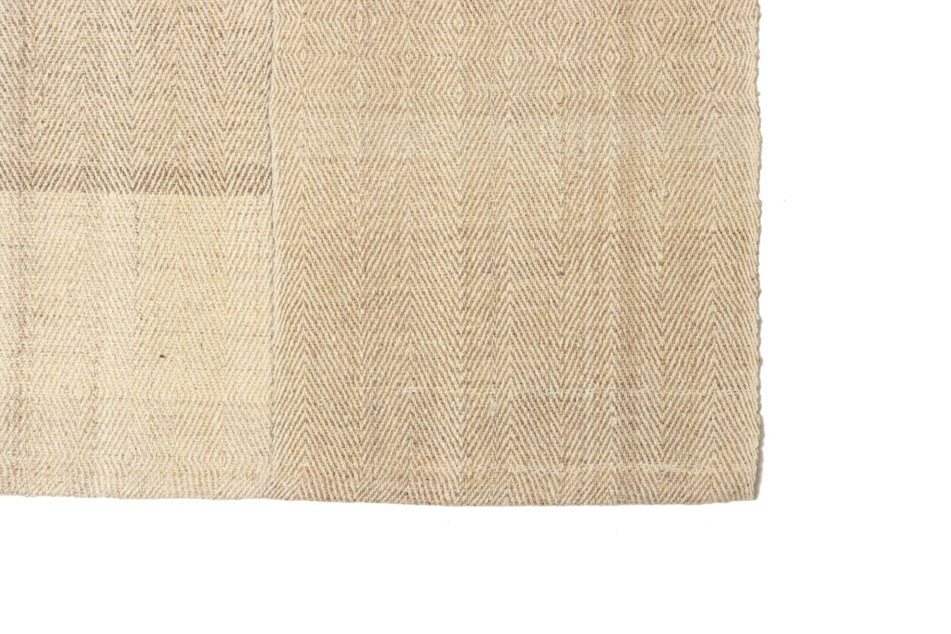 Hand-Woven Wool Kilim Persian Rug, 213 × 262 cm