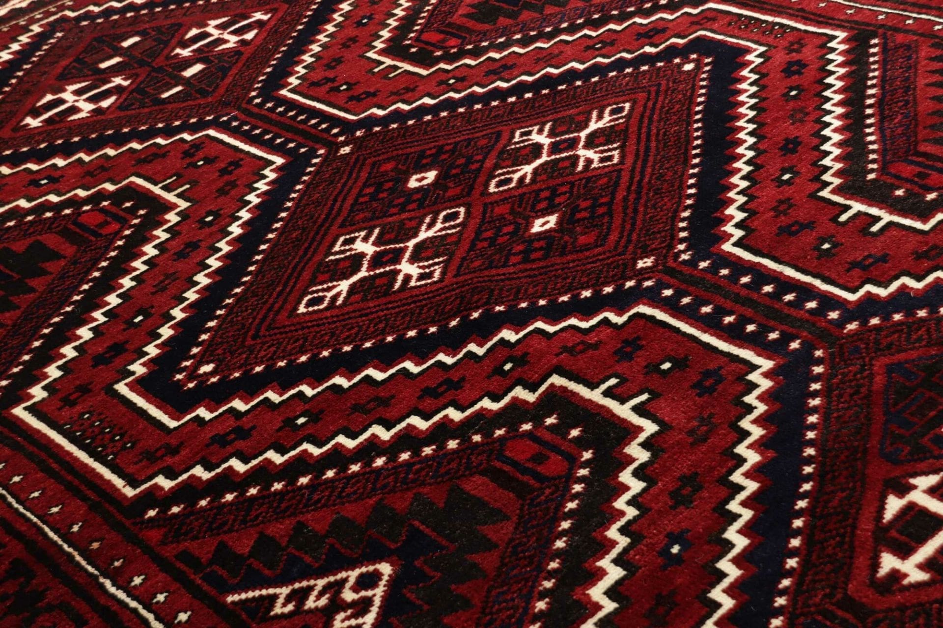 Loribaft Persian Rug — hand-knotted, 228 × 320 cm, Wool