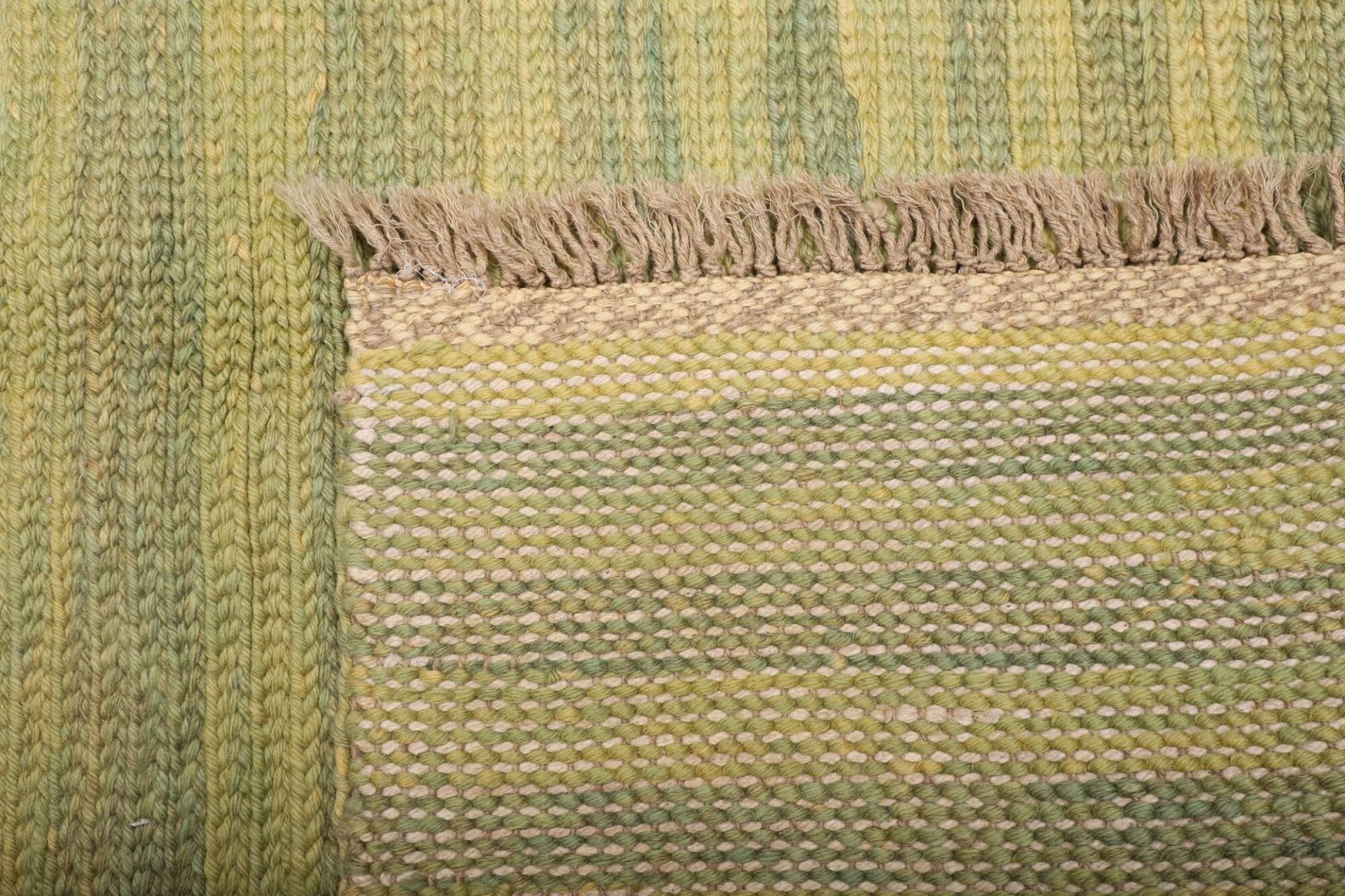 Hand-Woven Wool Kilim Persian Rug, 178 × 240 cm