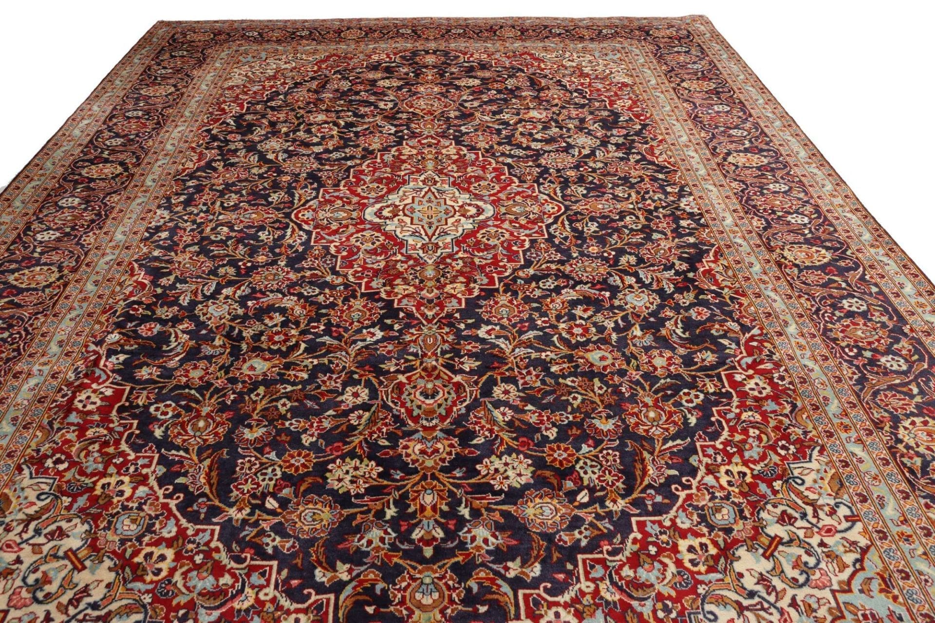 Hand-Knotted Wool Kashan Persian Rug, 303 × 428 cm