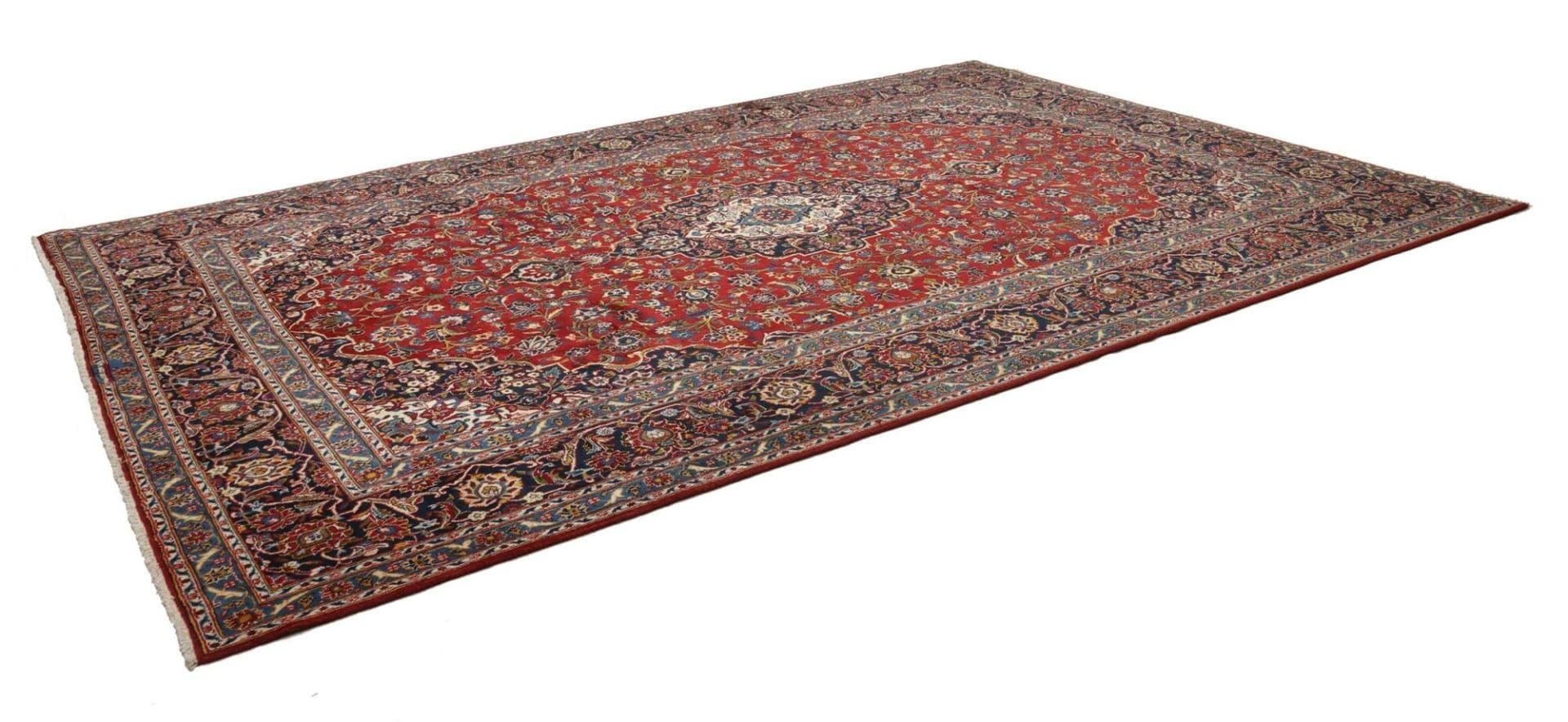 Hand-Knotted Wool Kashan Persian Rug, 271 × 396 cm