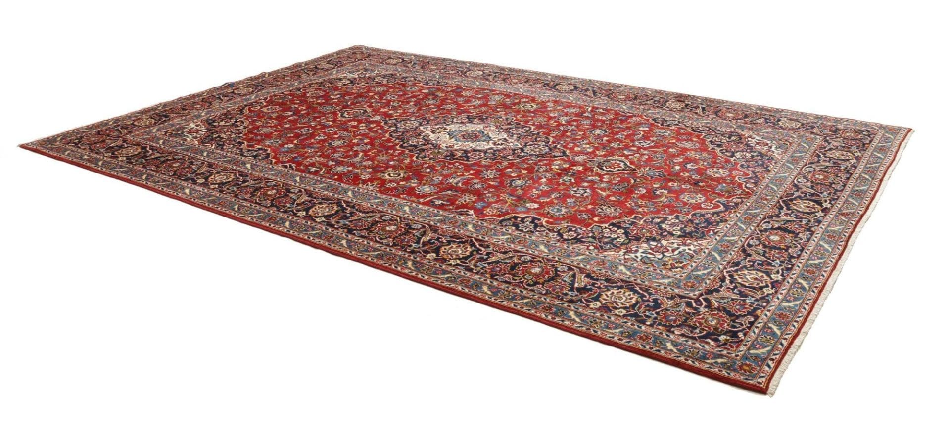 Hand-Knotted Wool Kashan Persian Rug, 271 × 396 cm