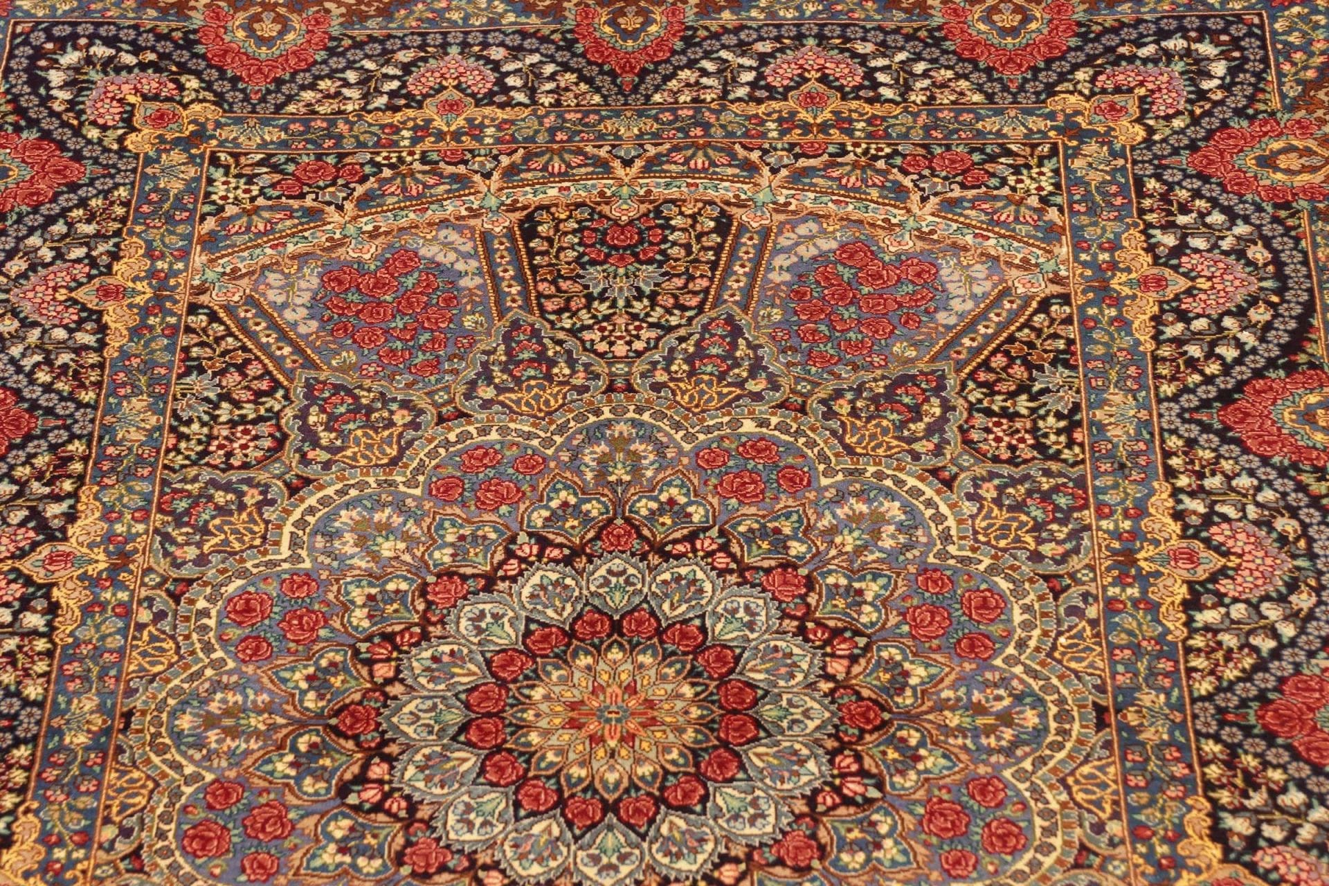 Qom Persian Rug — hand-knotted, 84 × 123 cm, Silk