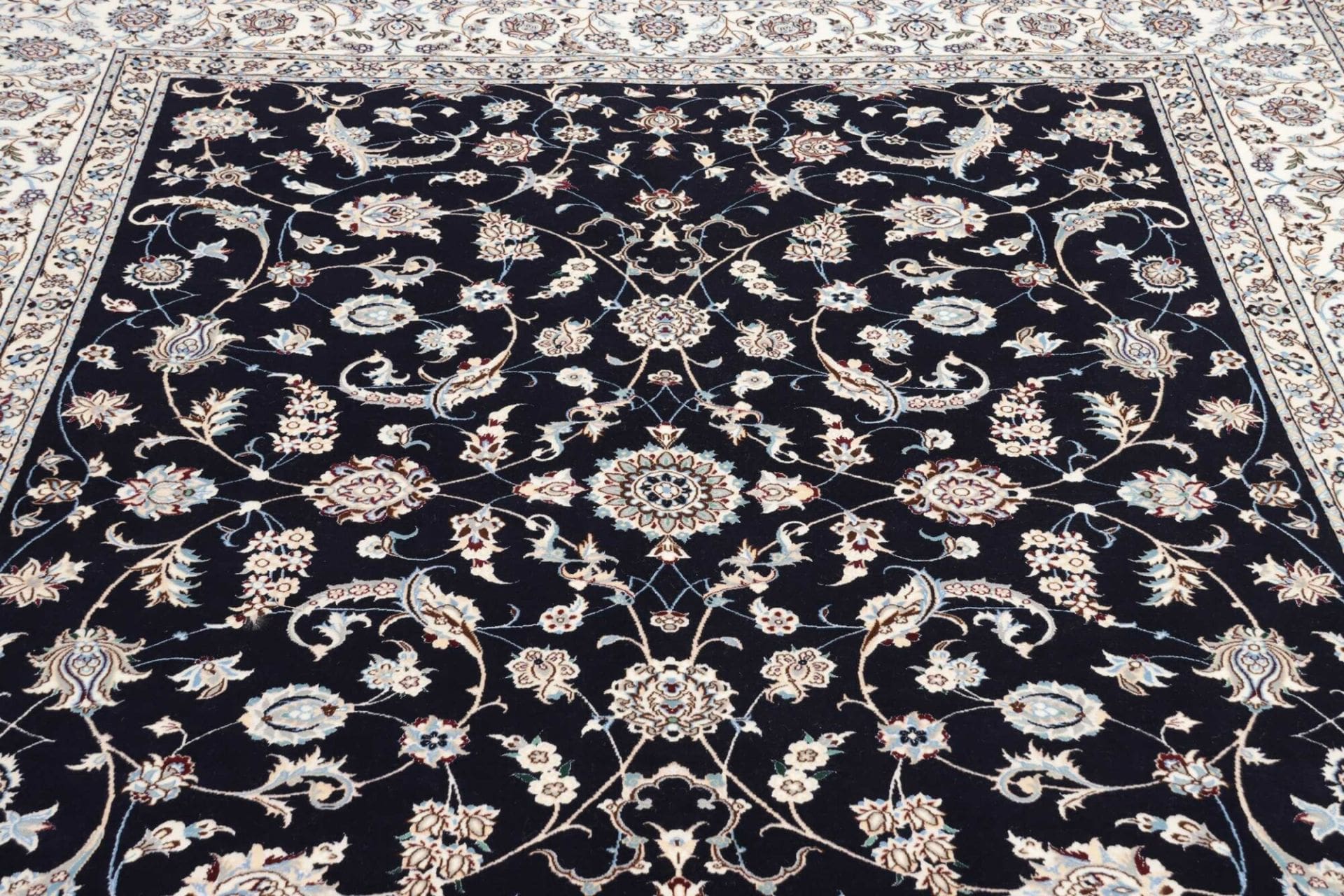 Nain Persian Rug 209 × 252 cm, Wool, hand-knotted