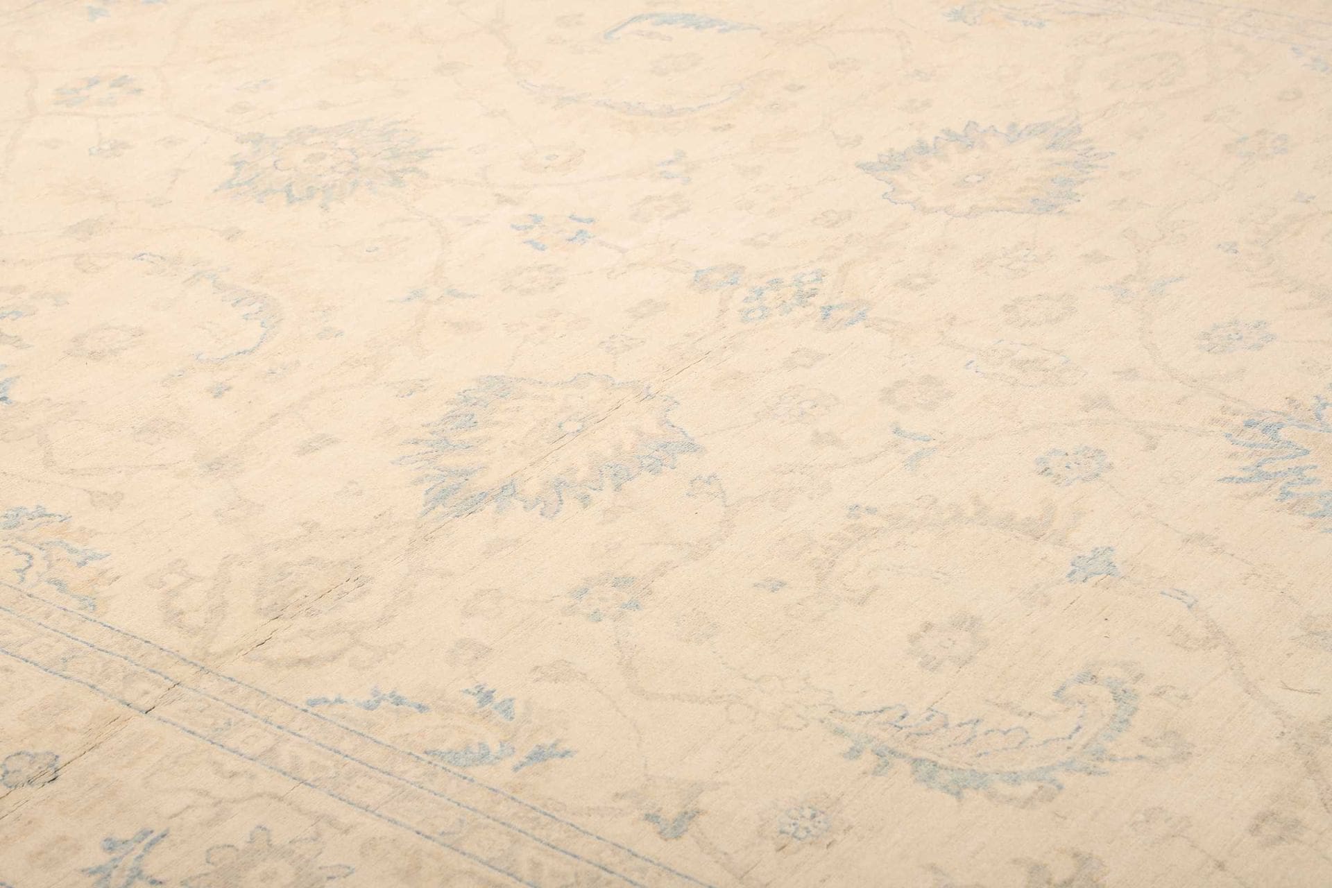 Hand-Knotted Wool Ziegler Pakistani Rug, 279 × 365 cm