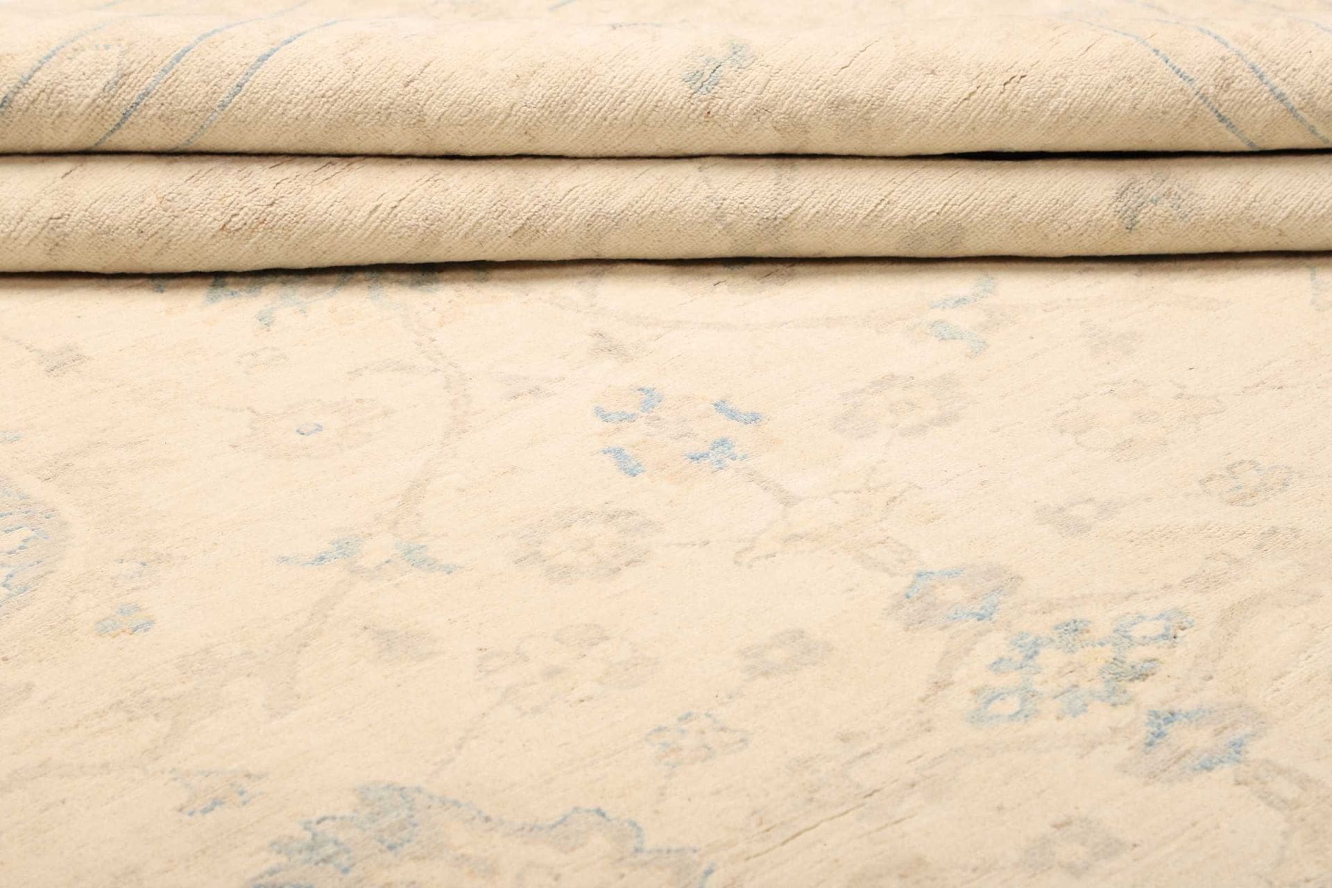 Hand-Knotted Wool Ziegler Pakistani Rug, 279 × 365 cm