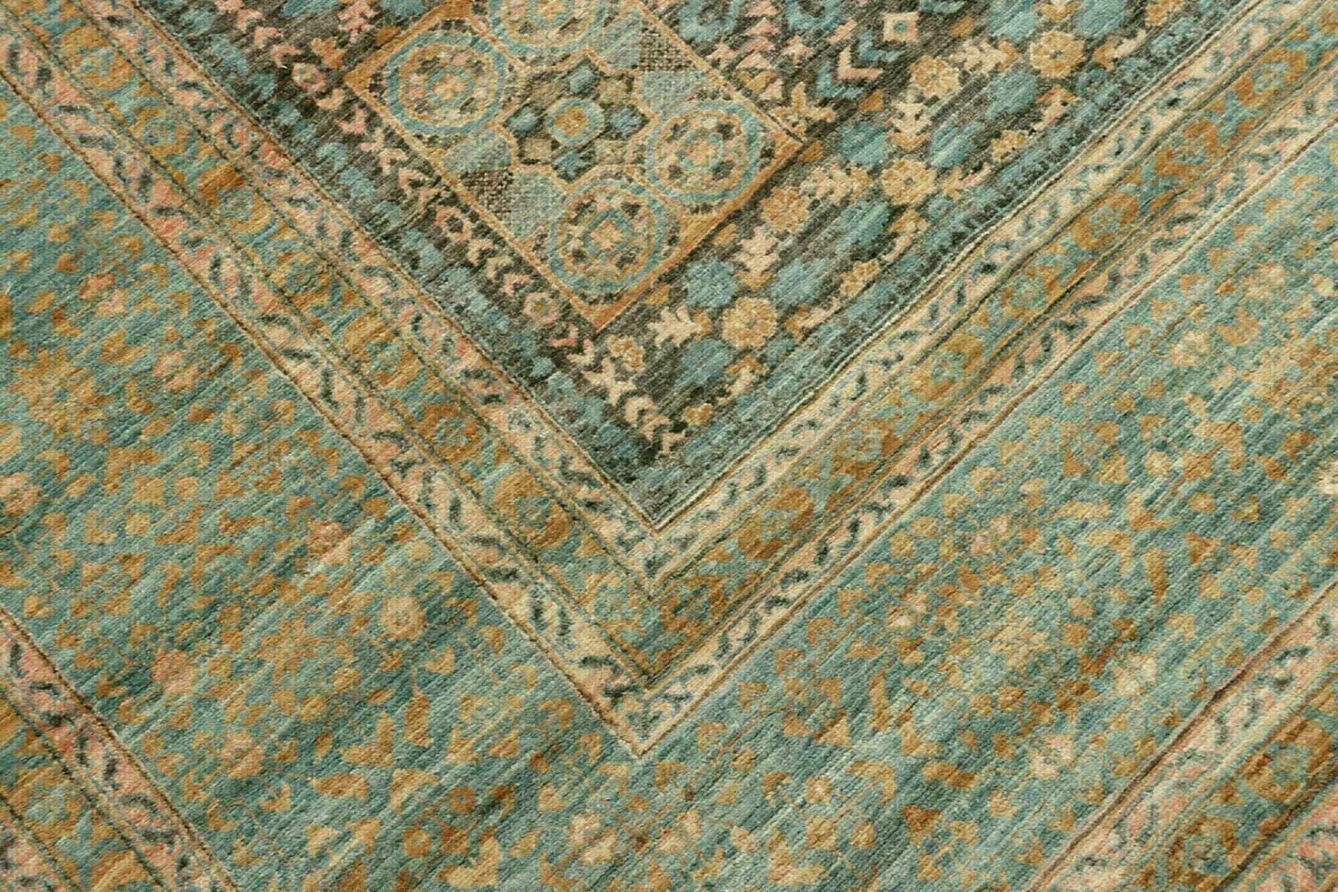 Mamluk Pakistani Rug — hand-knotted, 279 × 356 cm, Wool