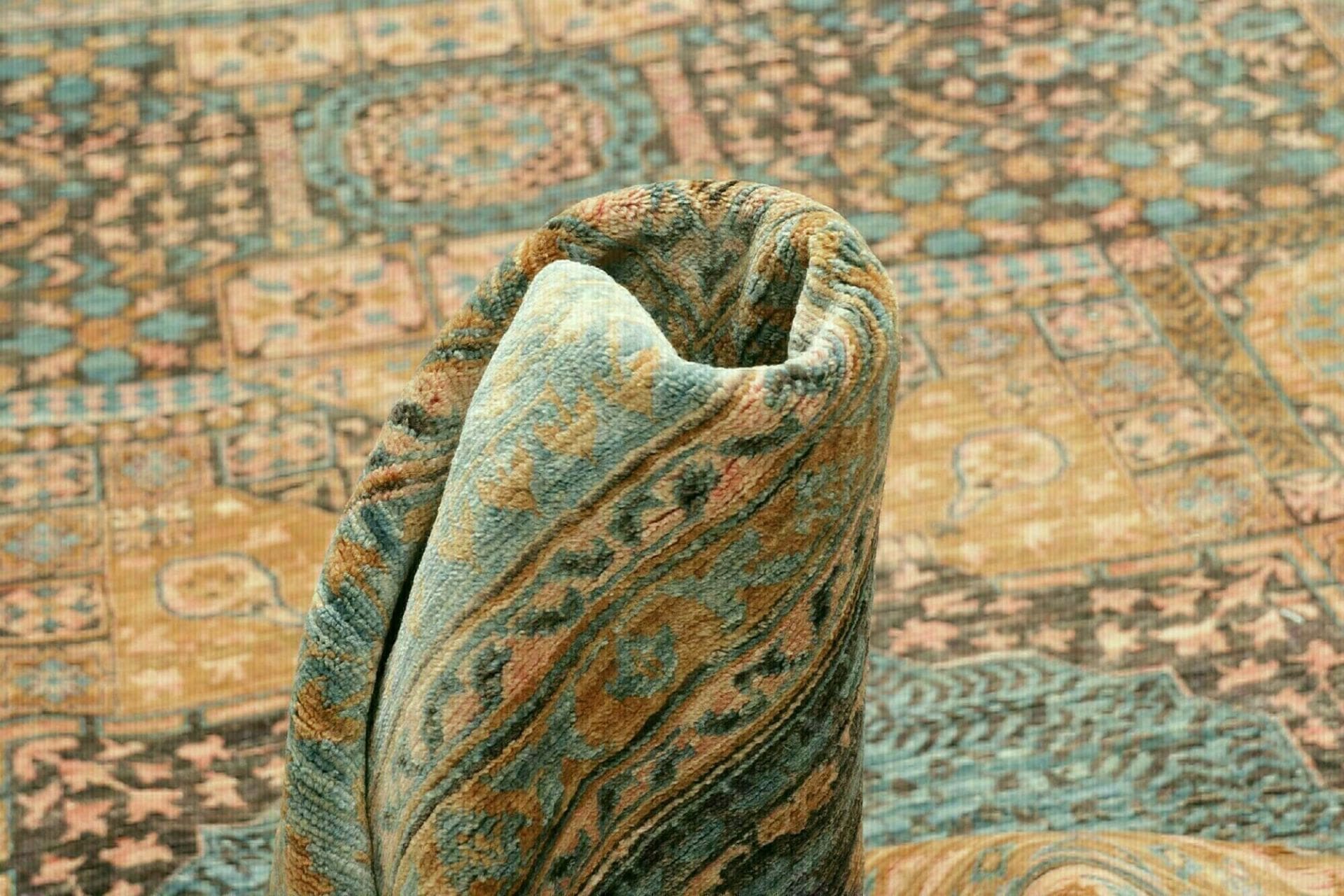 Mamluk Pakistani Rug — hand-knotted, 279 × 356 cm, Wool