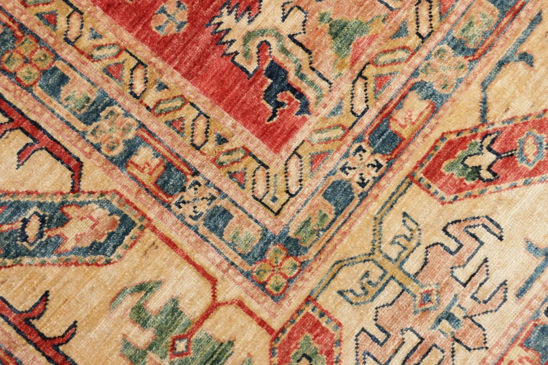 kazak-teppich-243-x-314-cm-geometrisches-muster-handgeknupft-5 Kazak Pakistani Rug 243 × 314 cm, Wool, hand-knotted