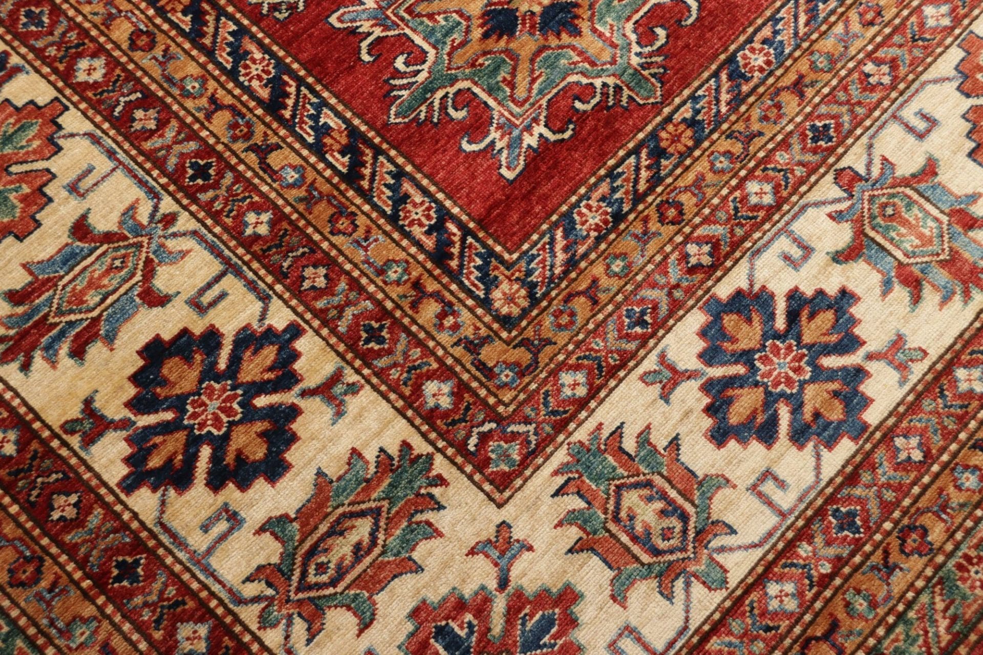 Kazak Pakistani Rug — hand-knotted, 283 × 370 cm, Wool