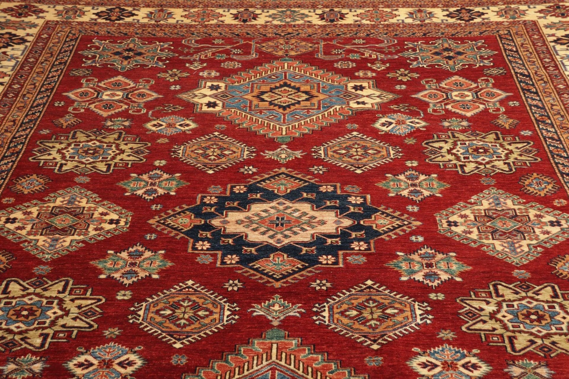 Kazak Pakistani Rug — hand-knotted, 283 × 370 cm, Wool