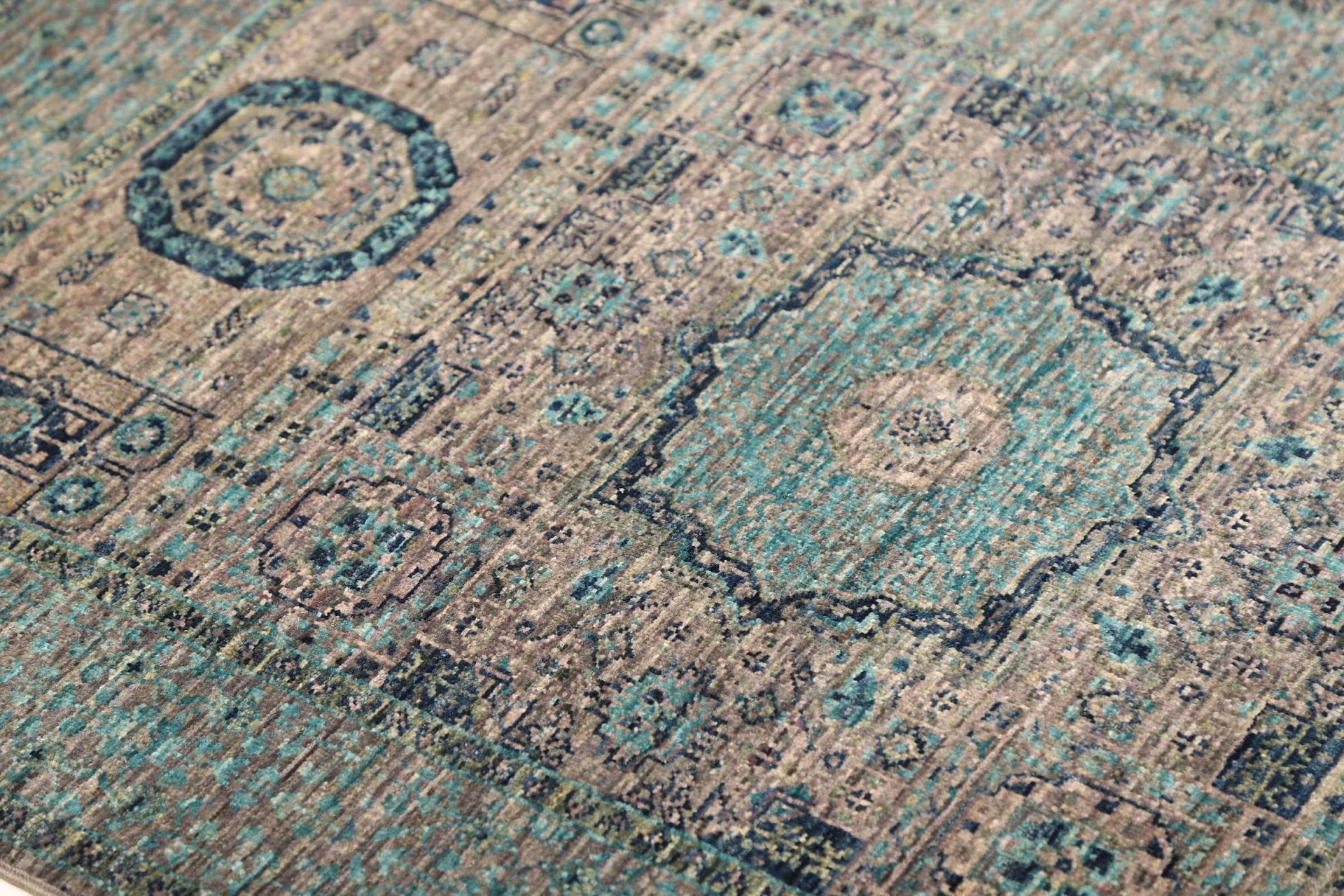 Hand-Knotted Wool Mamluk Pakistani Rug, 83 × 118 cm