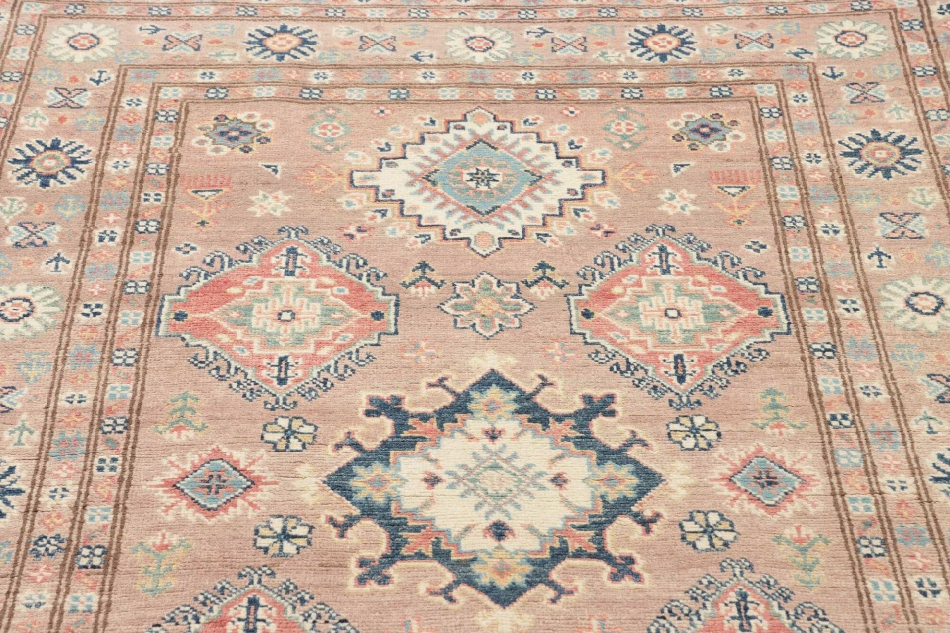 kazak-orientteppich-118-x-182cm-geometrisches-muster-handgeknupft-7 Kazak Pakistani Rug 118 × 182 cm, Wool, hand-knotted