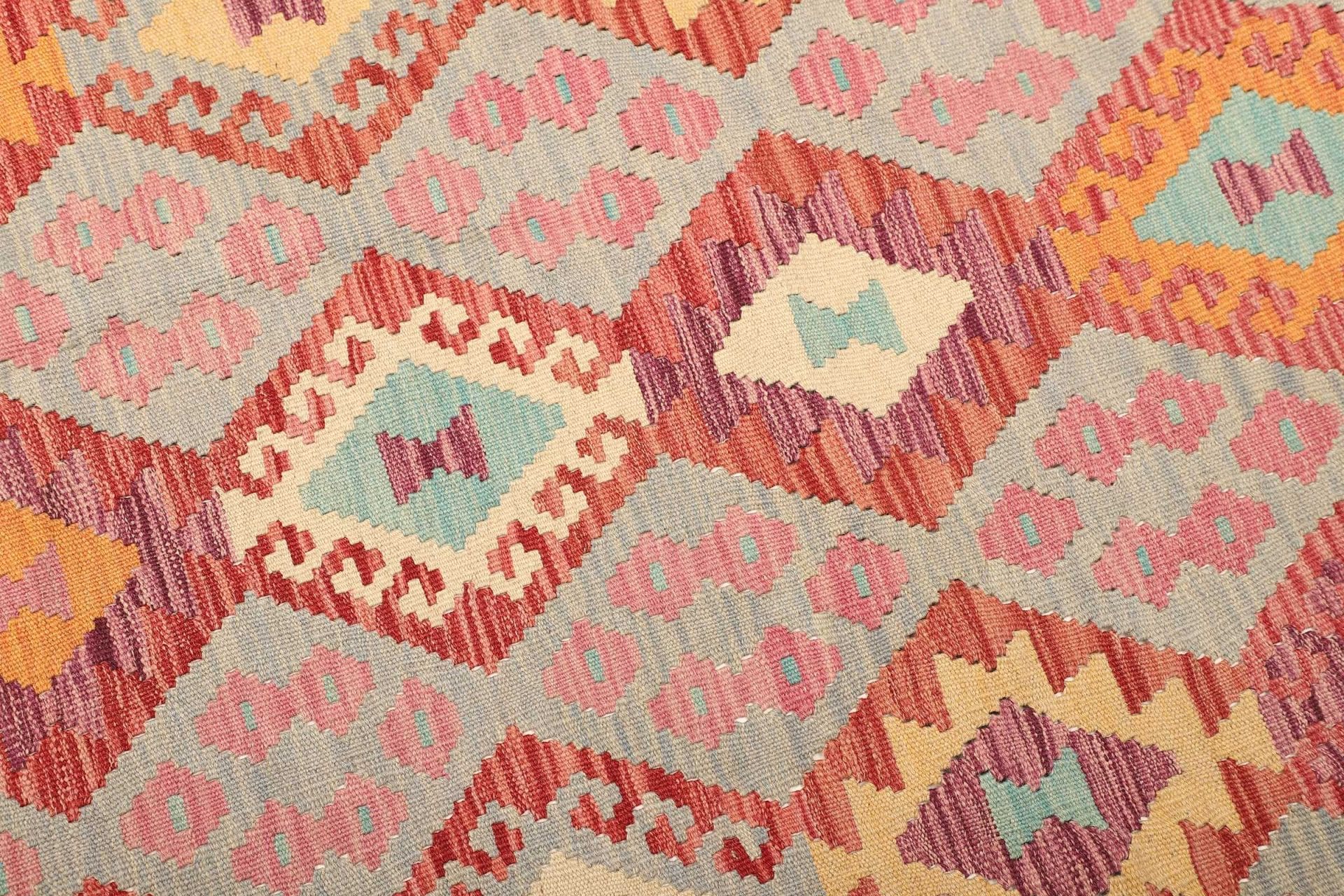 Hand-Woven Wool Kilim Pakistani Rug, 180 × 246 cm