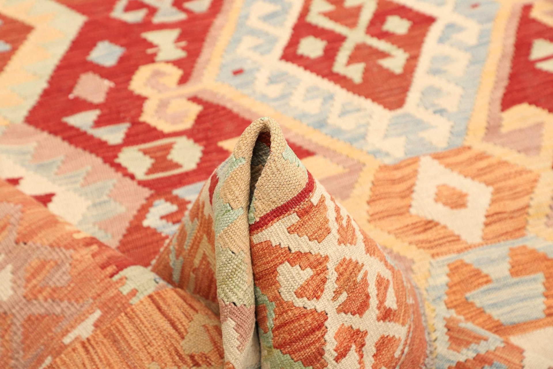 Hand-Woven Wool Kilim Pakistani Rug, 185 × 248 cm