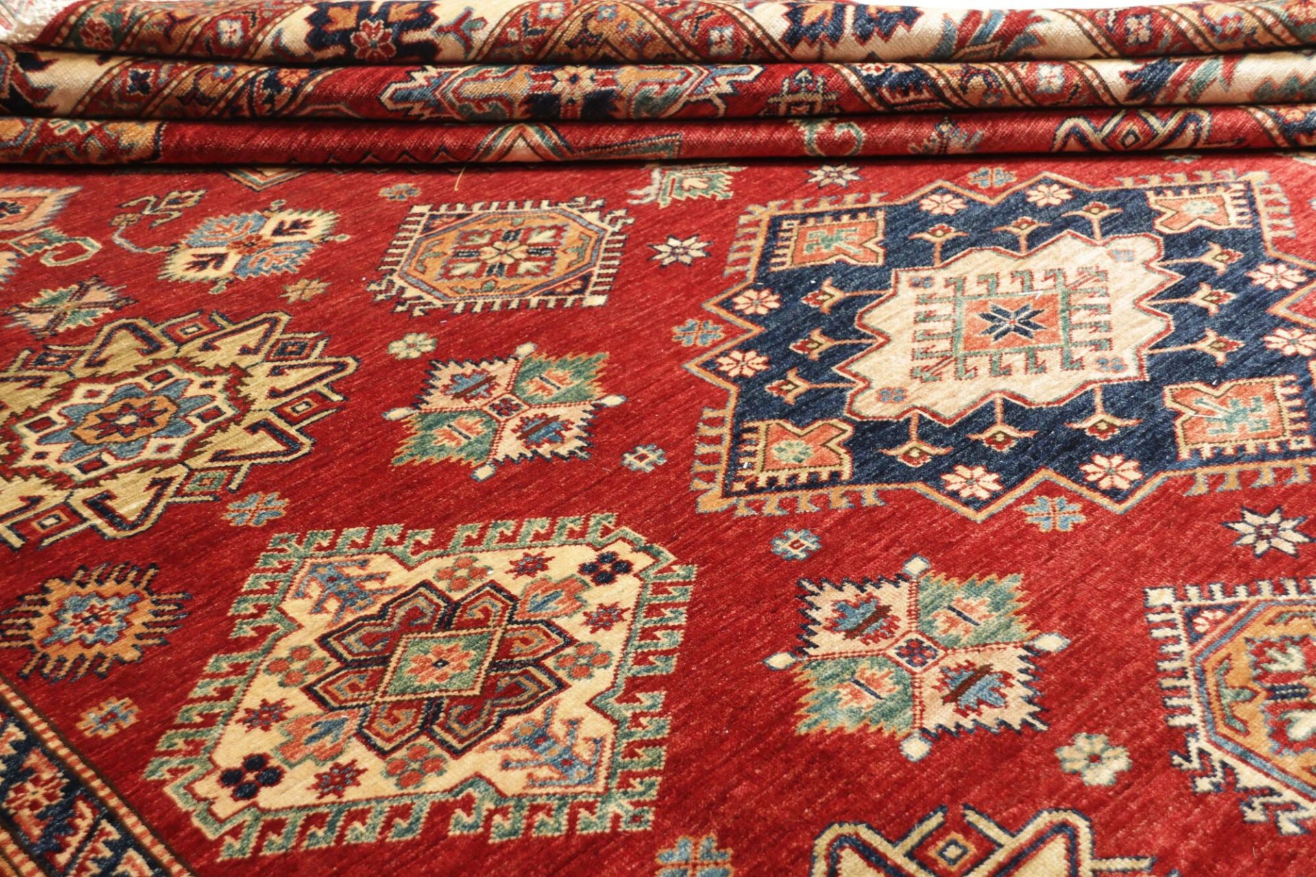 Kazak Pakistani Rug — hand-knotted, 283 × 370 cm, Wool