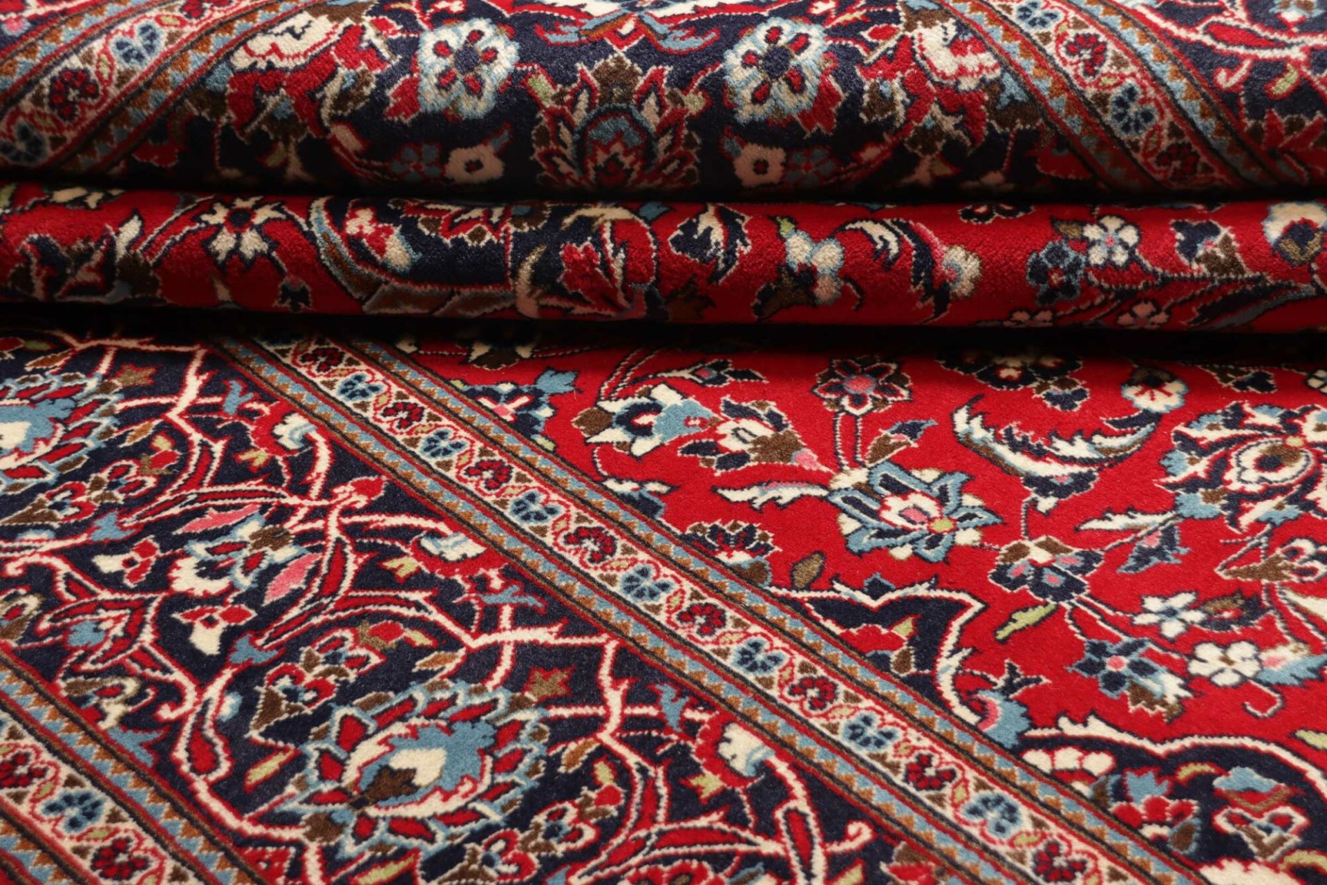 Kashan Persian Rug 259 × 386 cm, Wool, hand-knotted