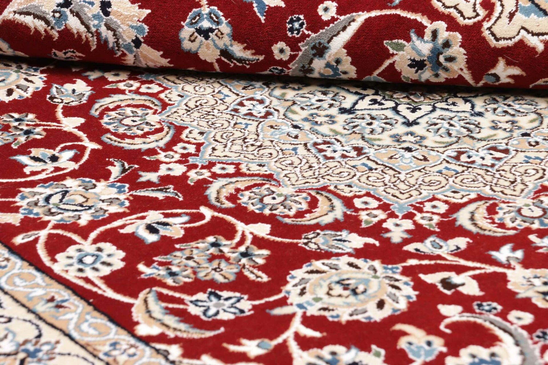 Nain Persian Rug 137 × 213 cm, Wool, hand-knotted
