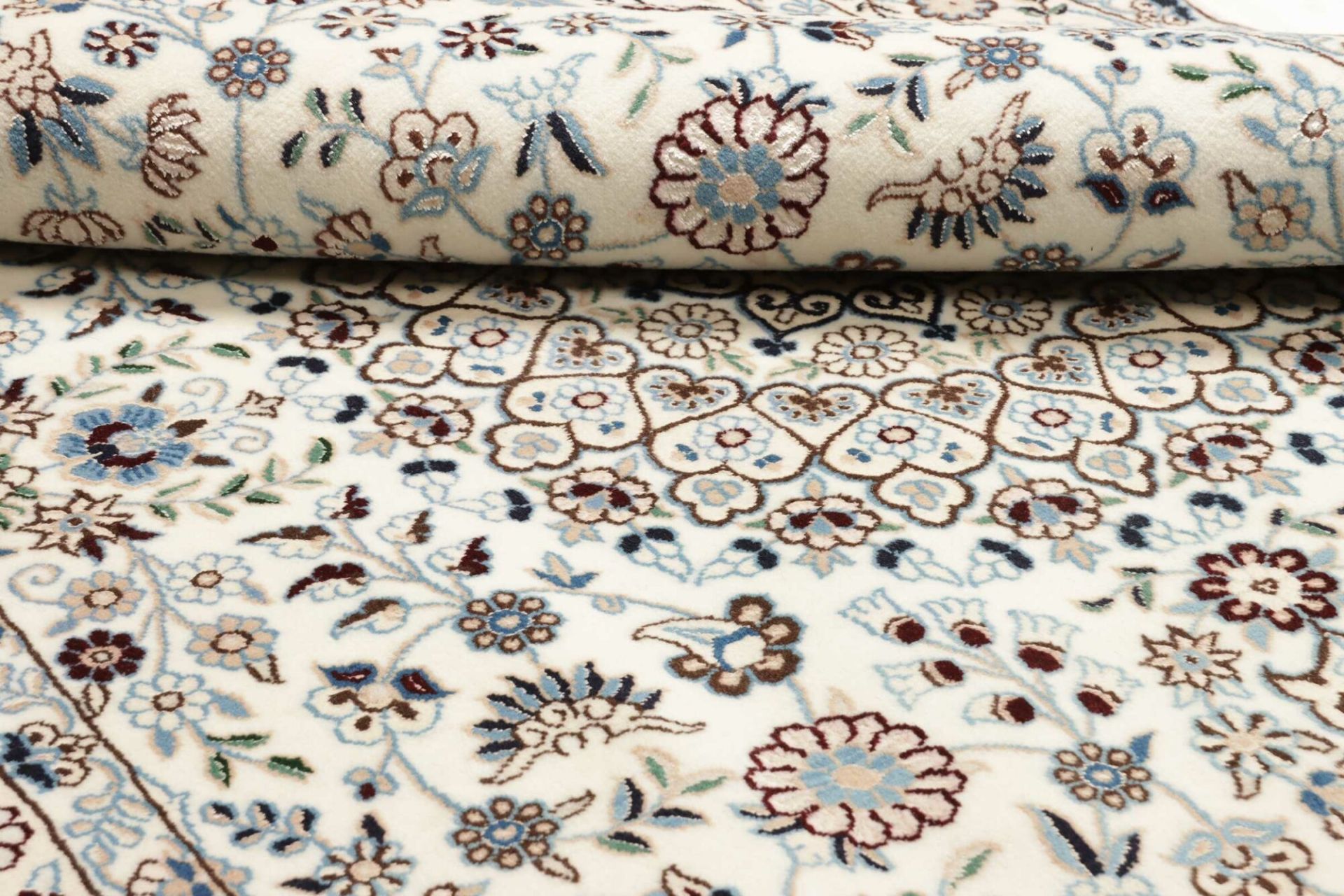 Nain Persian Rug 133 × 213 cm, Wool, hand-knotted